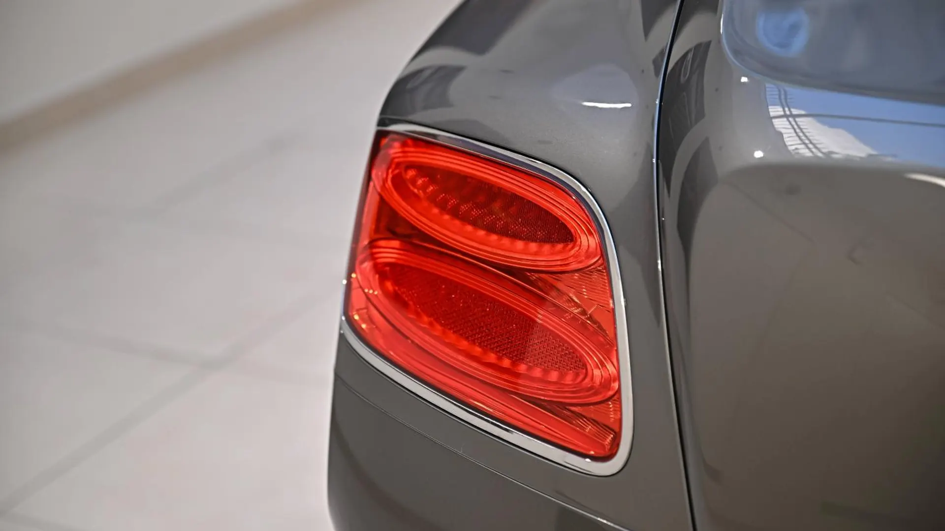 Bentley Continental — photo 6