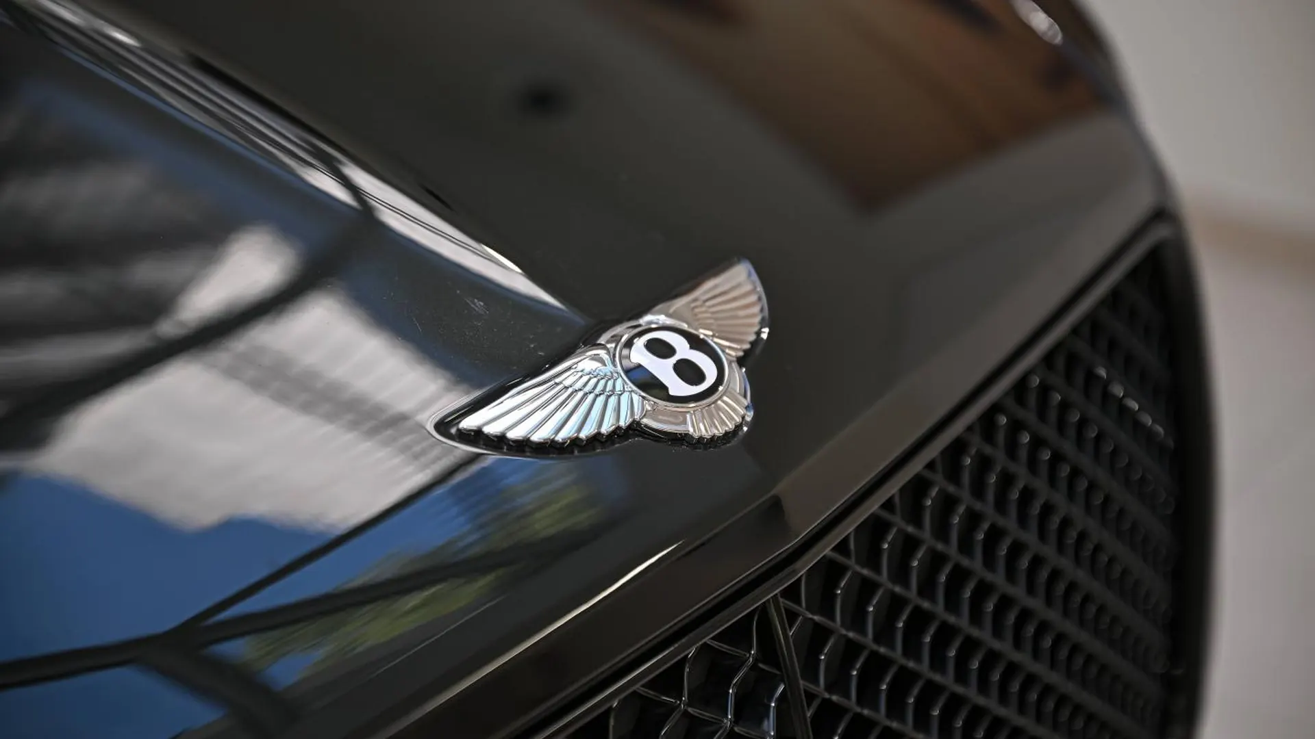 Bentley Bentayga — photo 12
