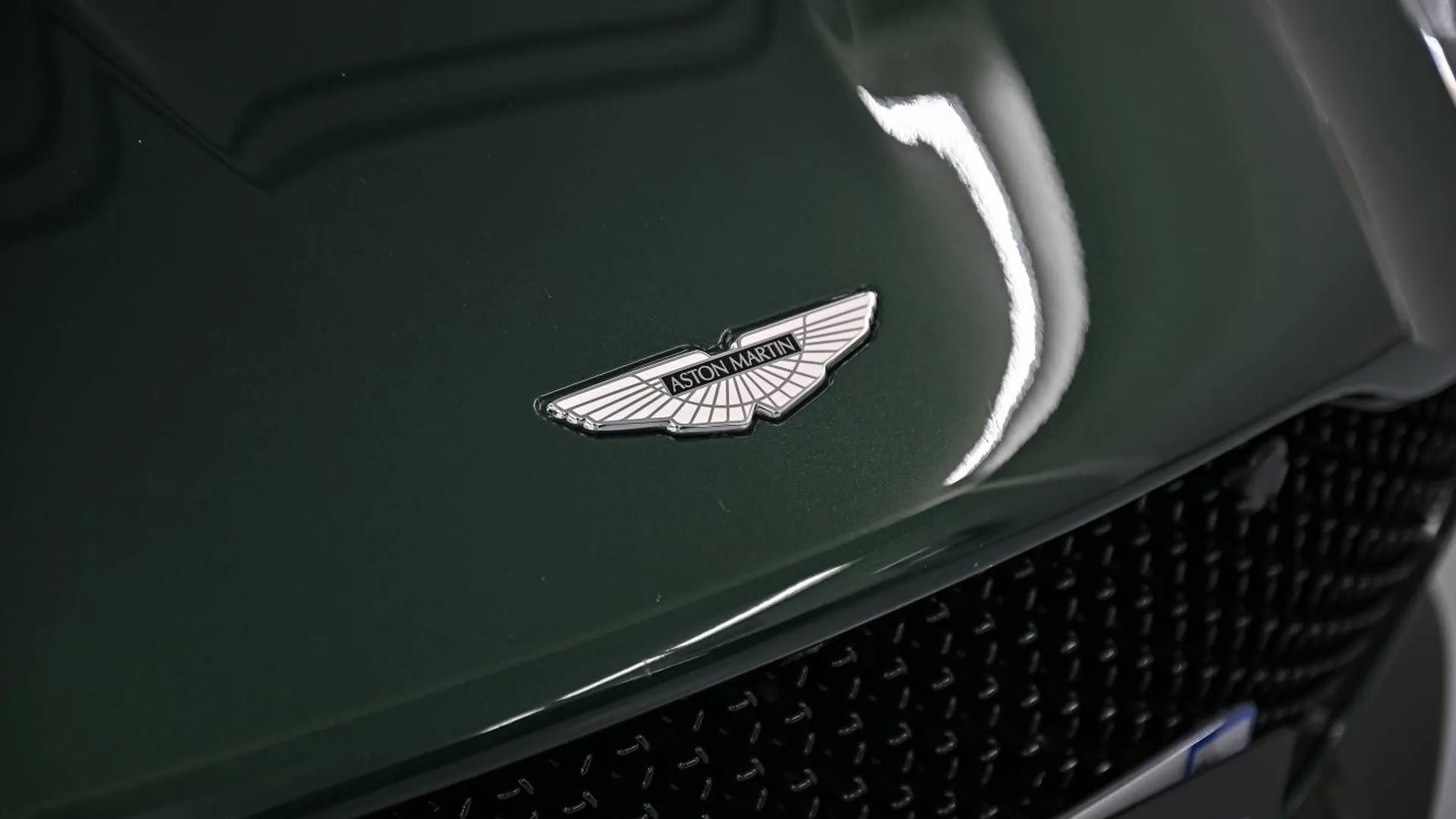 Aston Martin DBS — photo 4