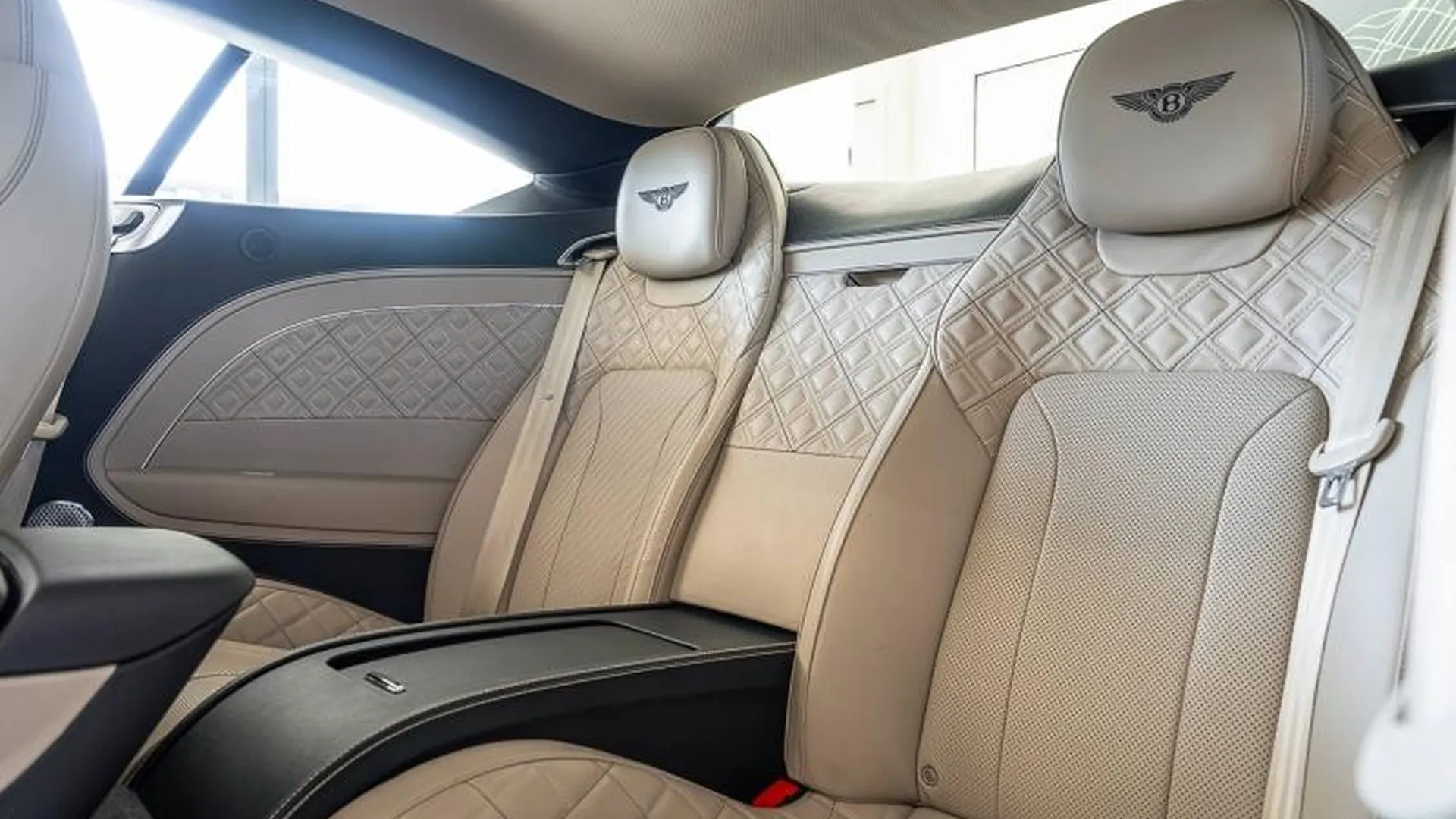 Bentley Continental — photo 26