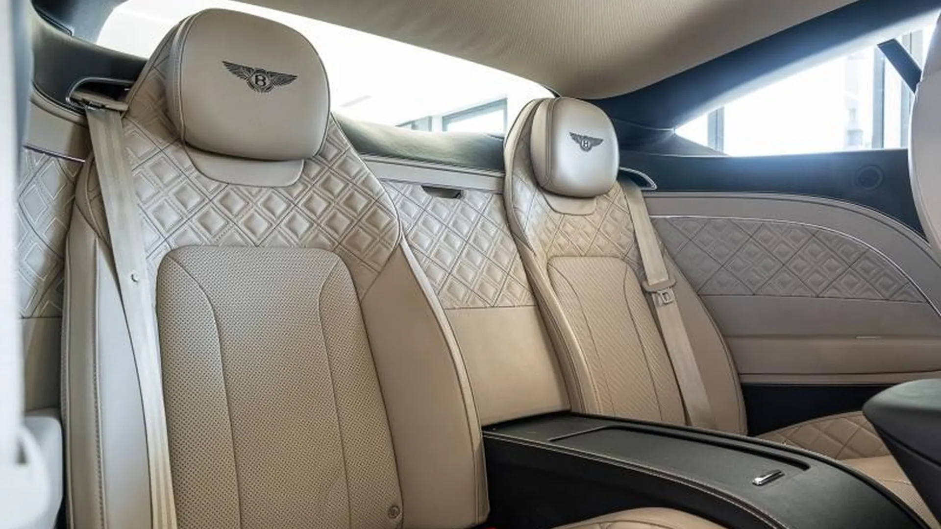 Bentley Continental — photo 25