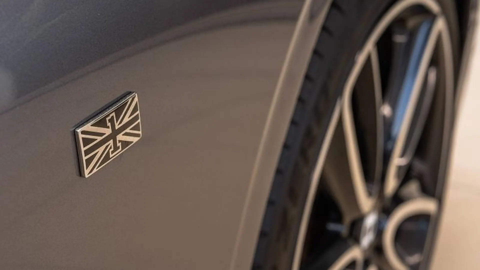 Bentley Continental — photo 37