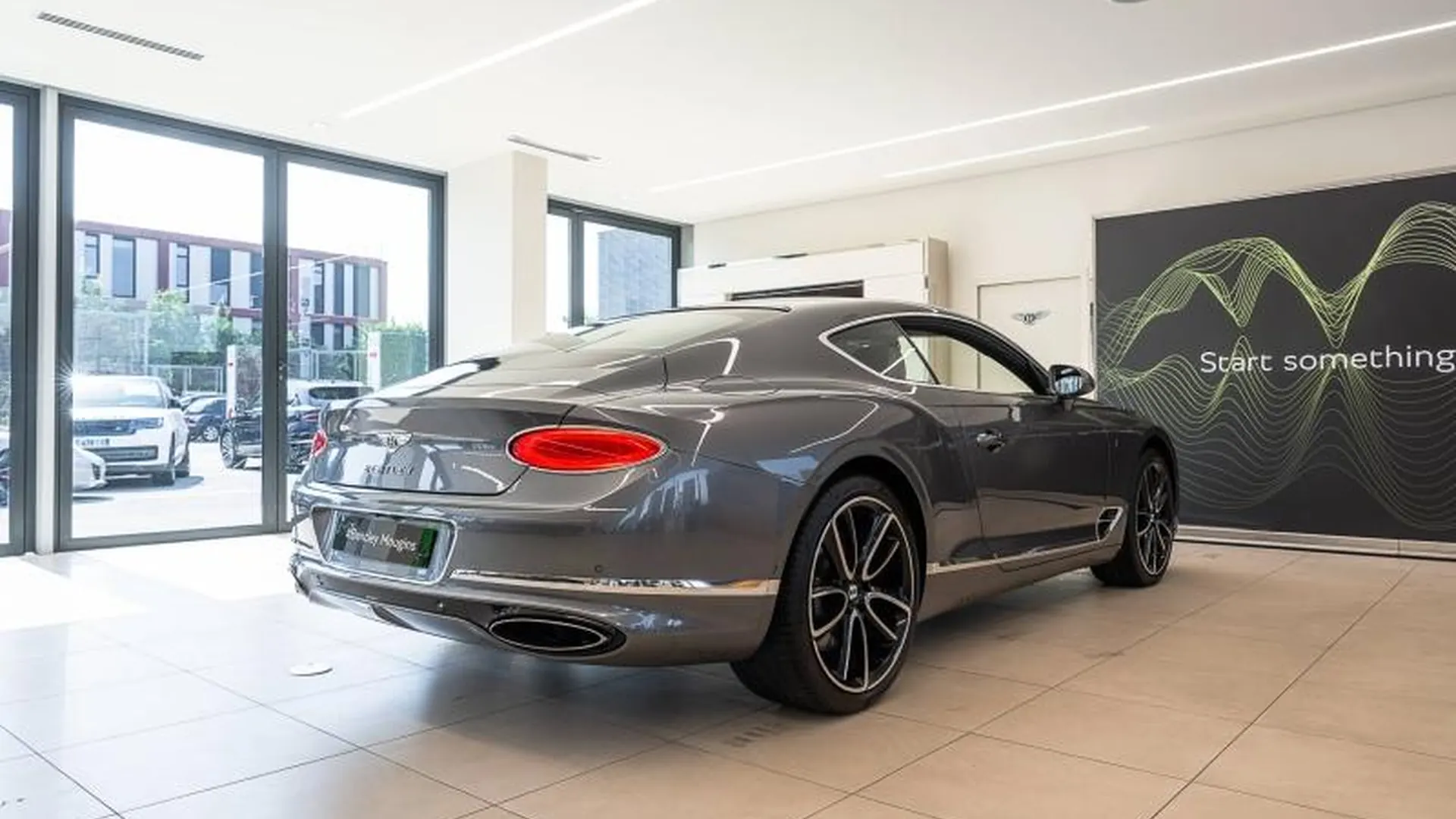 Bentley Continental — photo 2