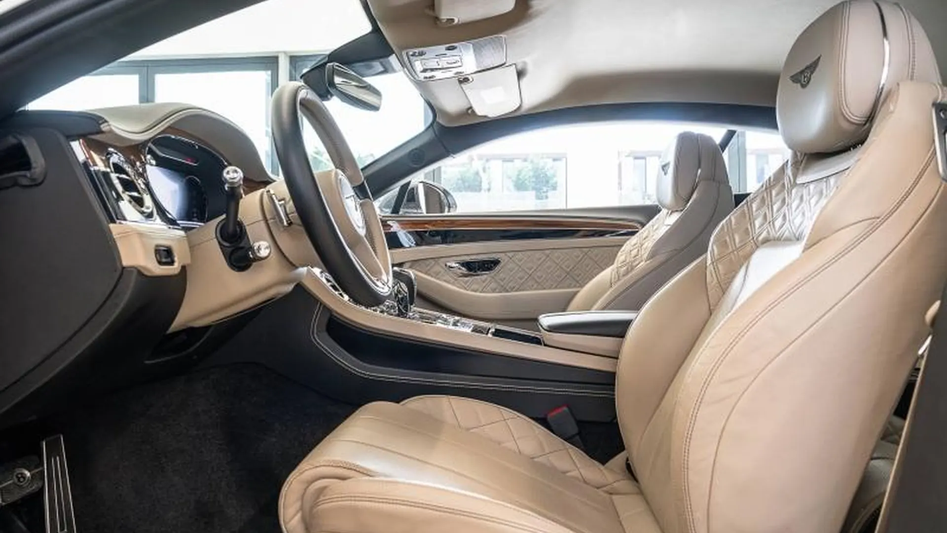 Bentley Continental — photo 15