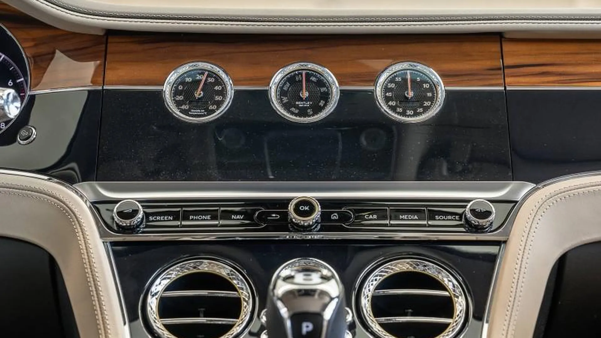 Bentley Continental — photo 18