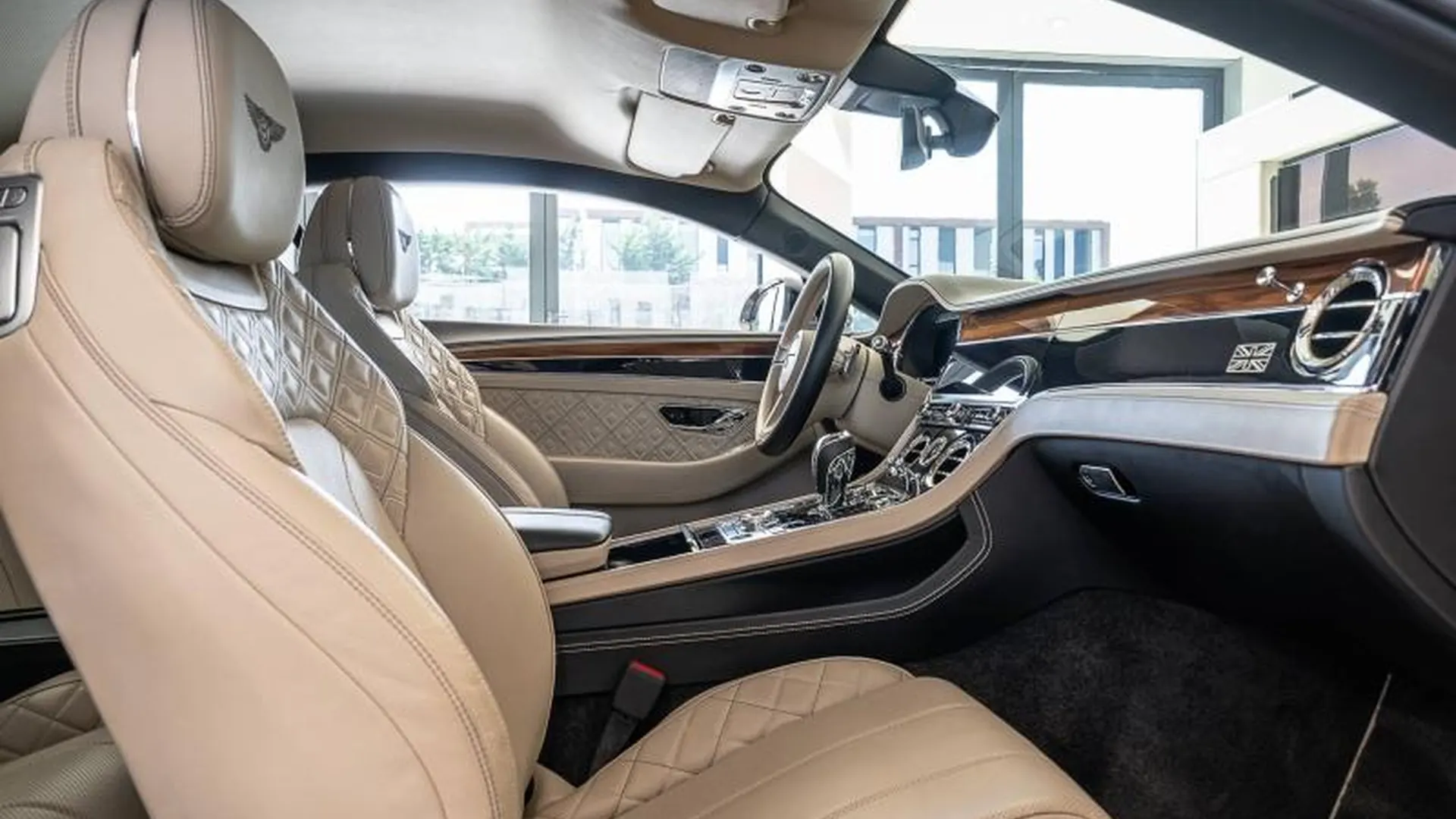 Bentley Continental — photo 14
