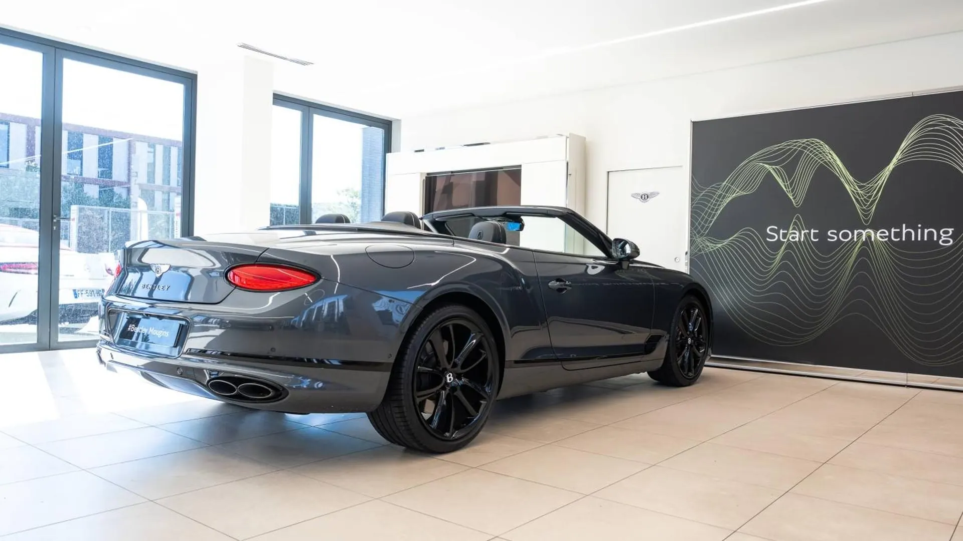 Bentley Continental — photo 2
