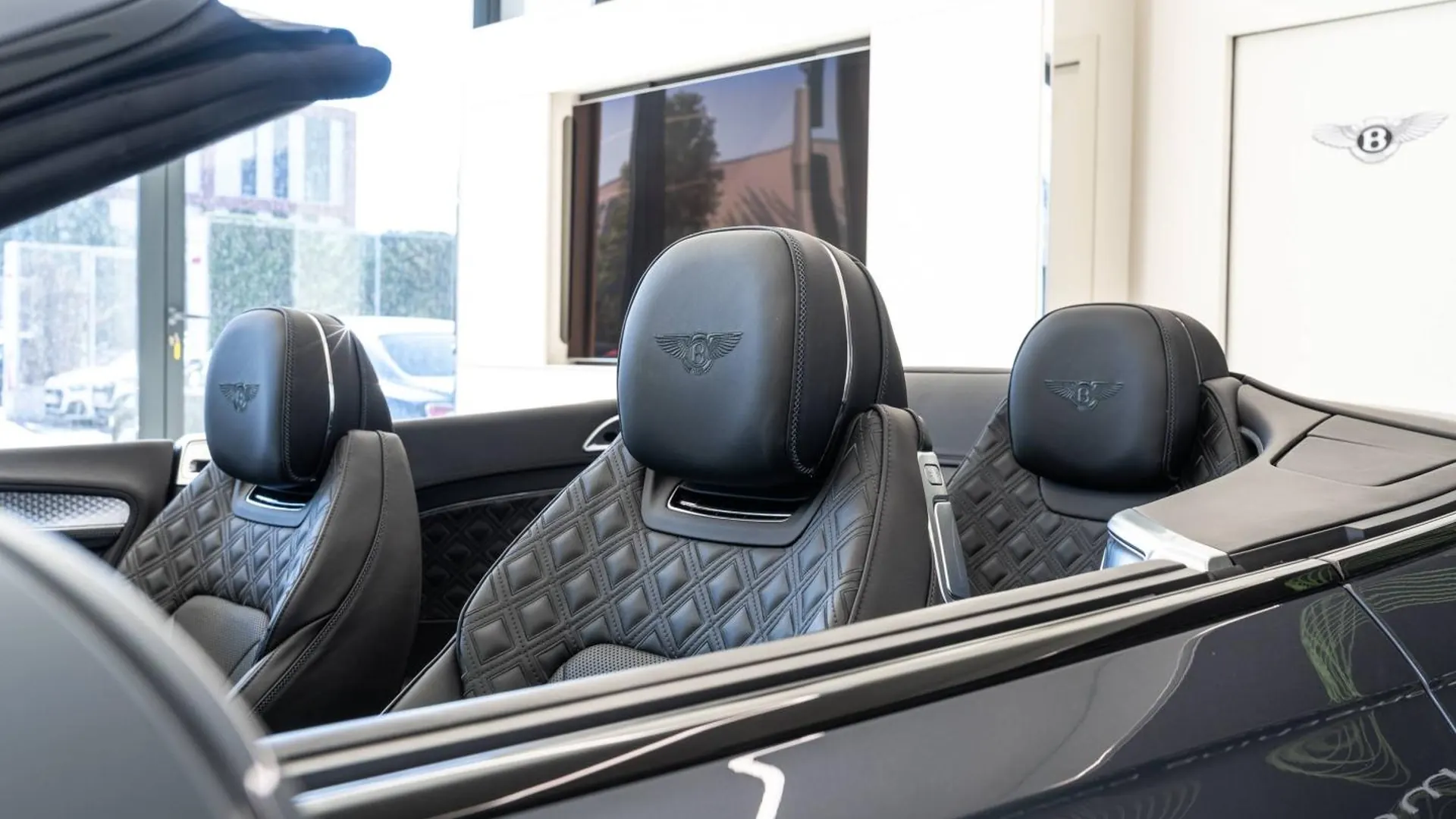 Bentley Continental — photo 13