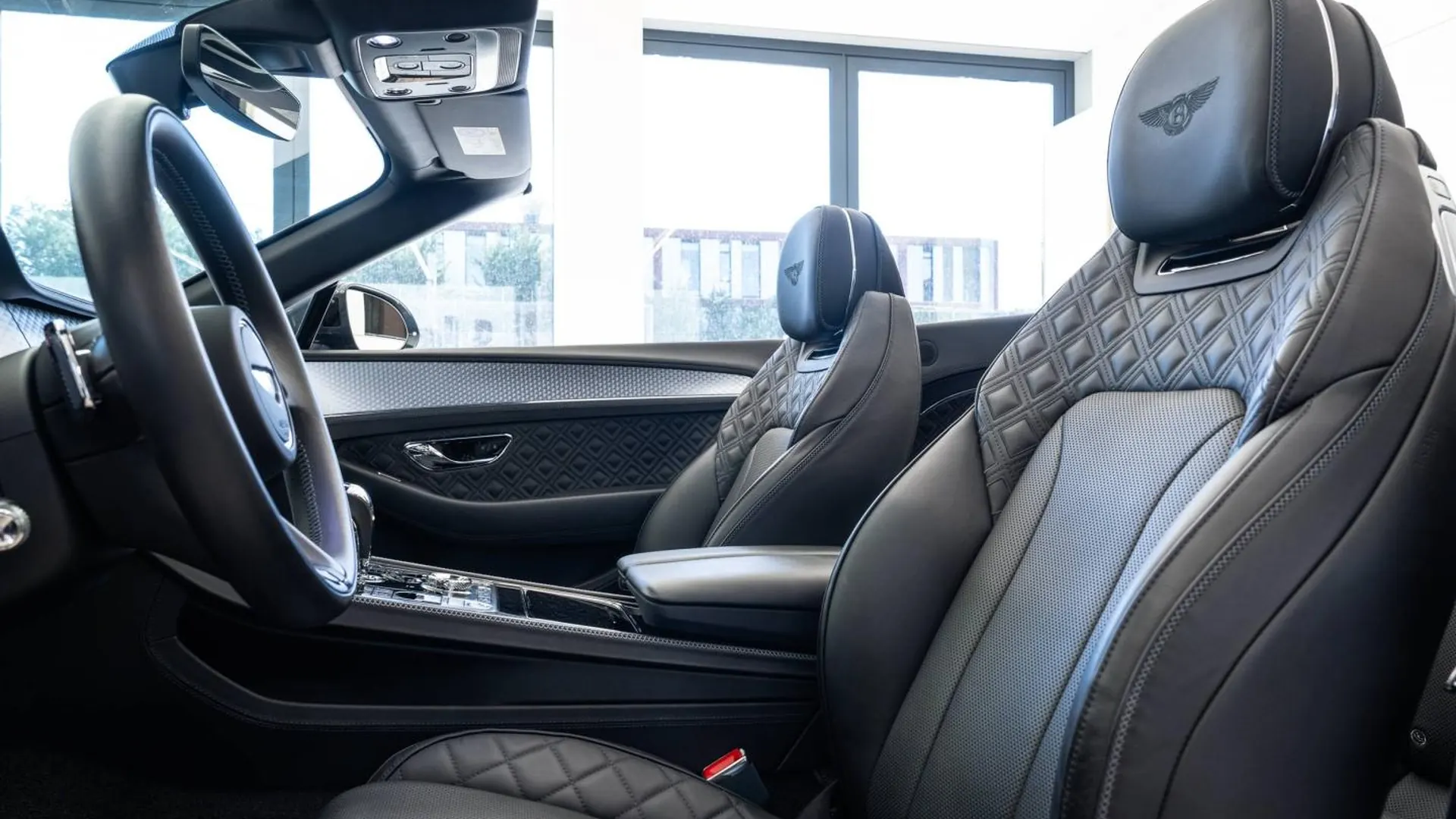 Bentley Continental — photo 14