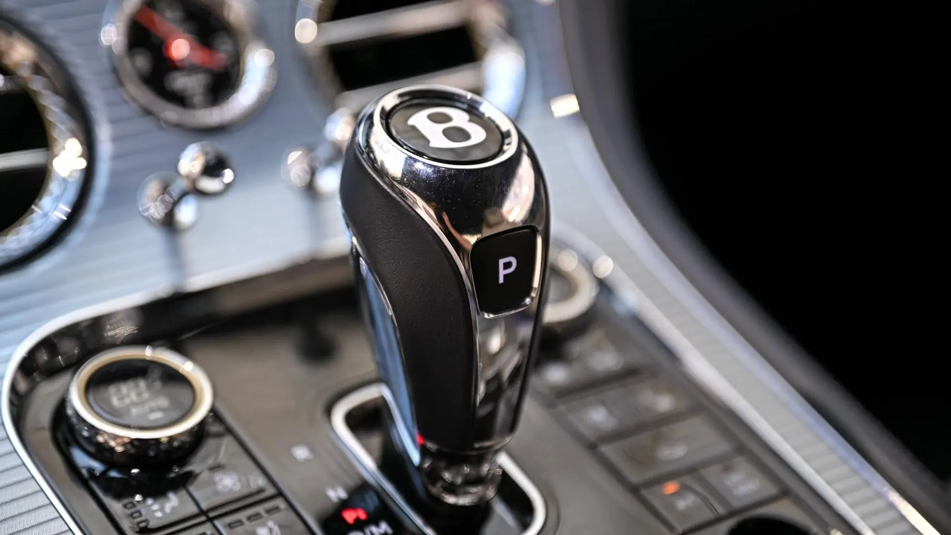 Bentley Continental — photo 25