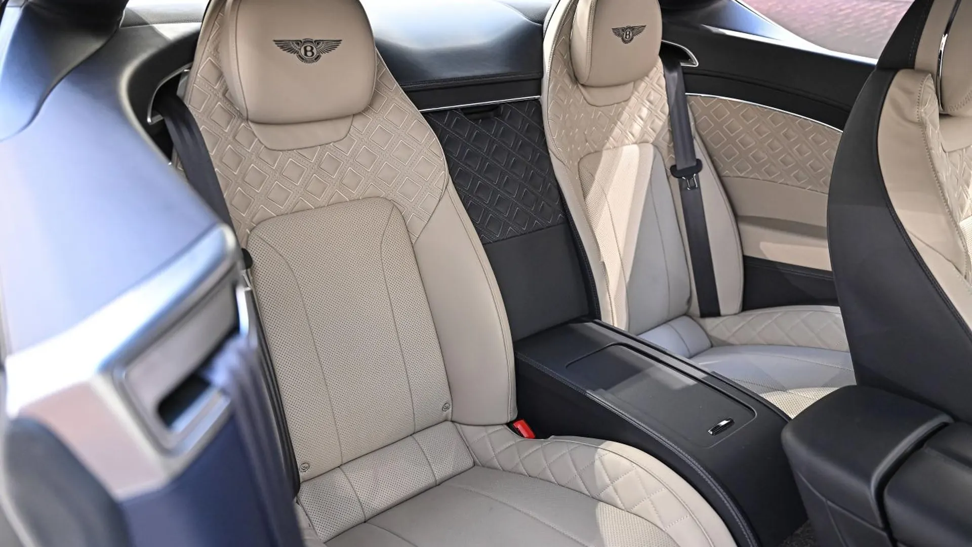 Bentley Continental — photo 17