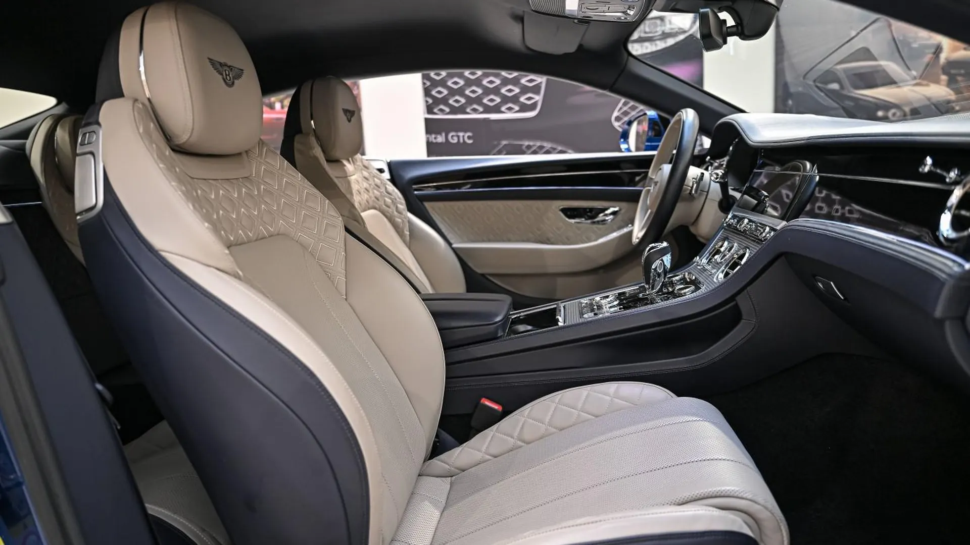 Bentley Continental — photo 16