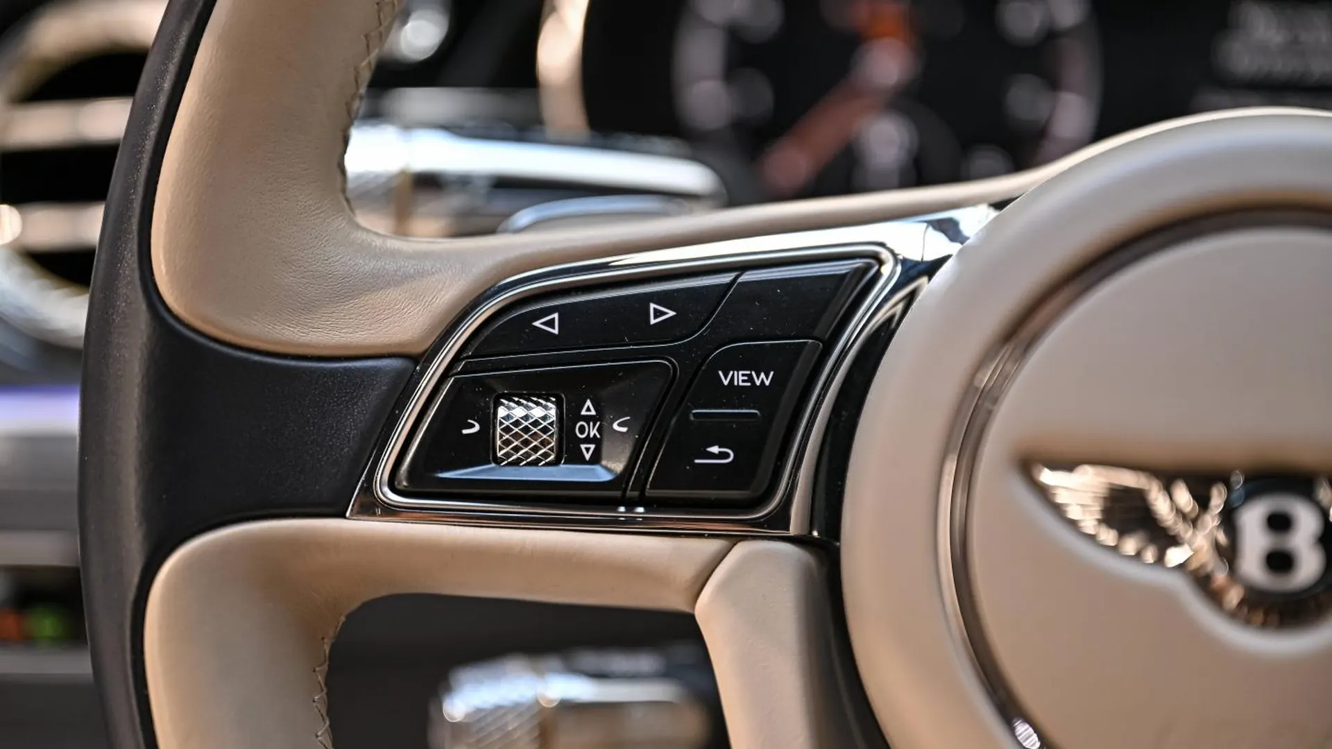 Bentley Continental — photo 27