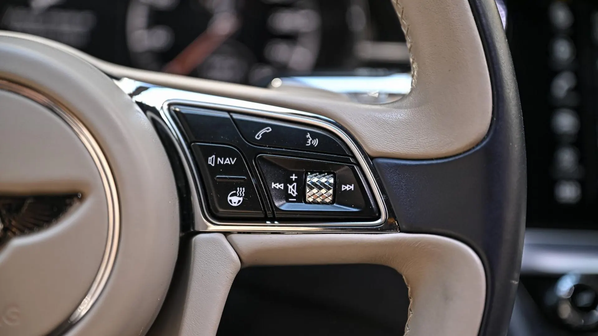 Bentley Continental — photo 28