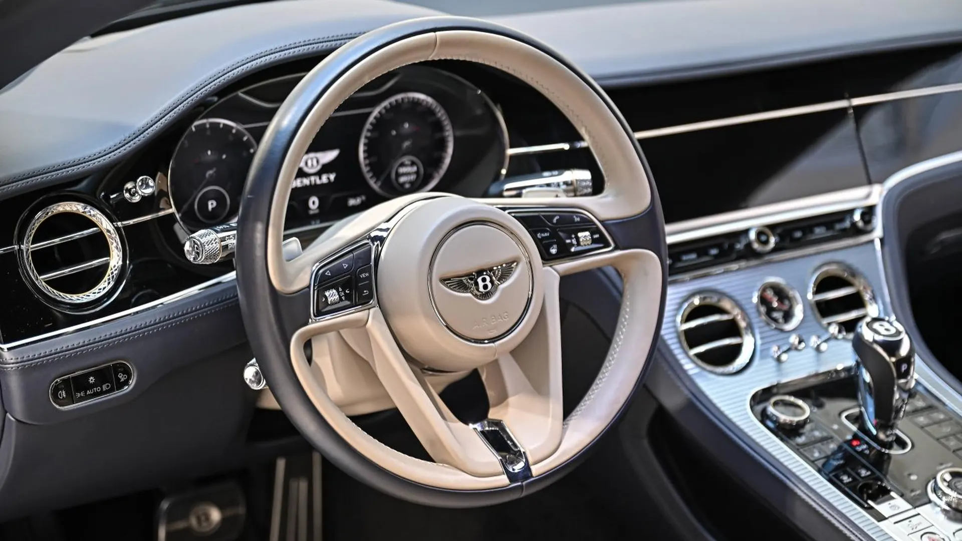 Bentley Continental — photo 14