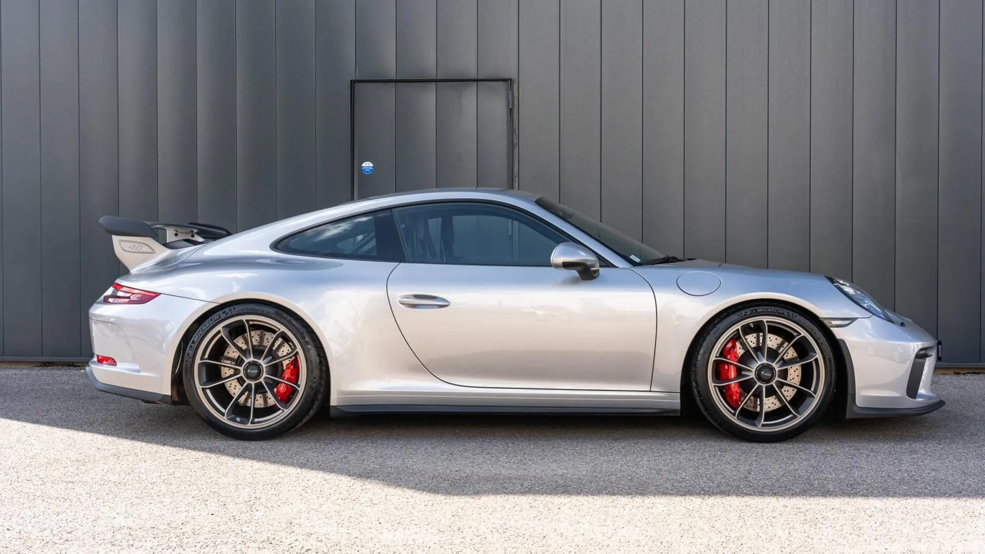 Porsche 911 Coupe — photo 3