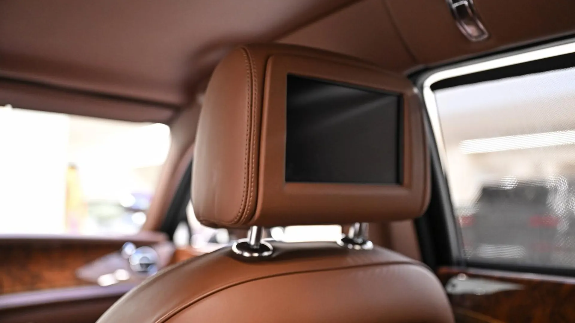Bentley Mulsanne — photo 24