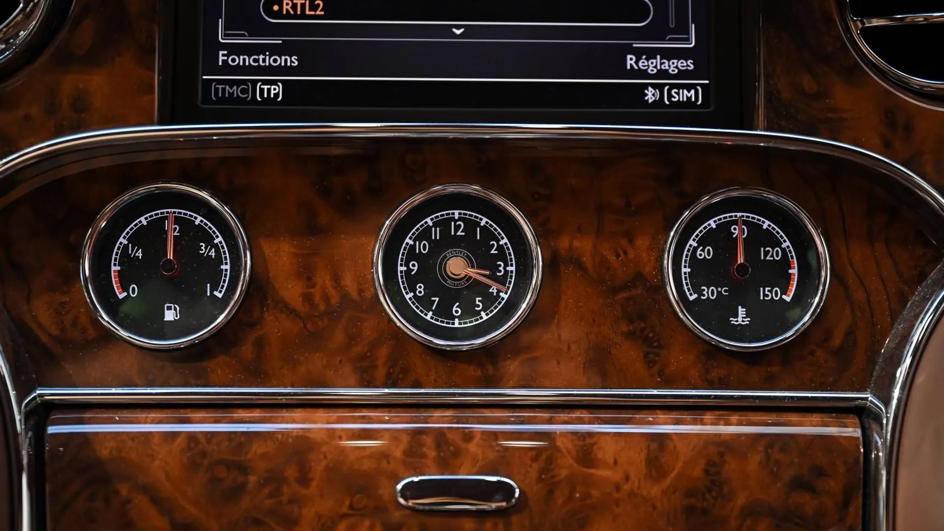 Bentley Mulsanne — photo 30