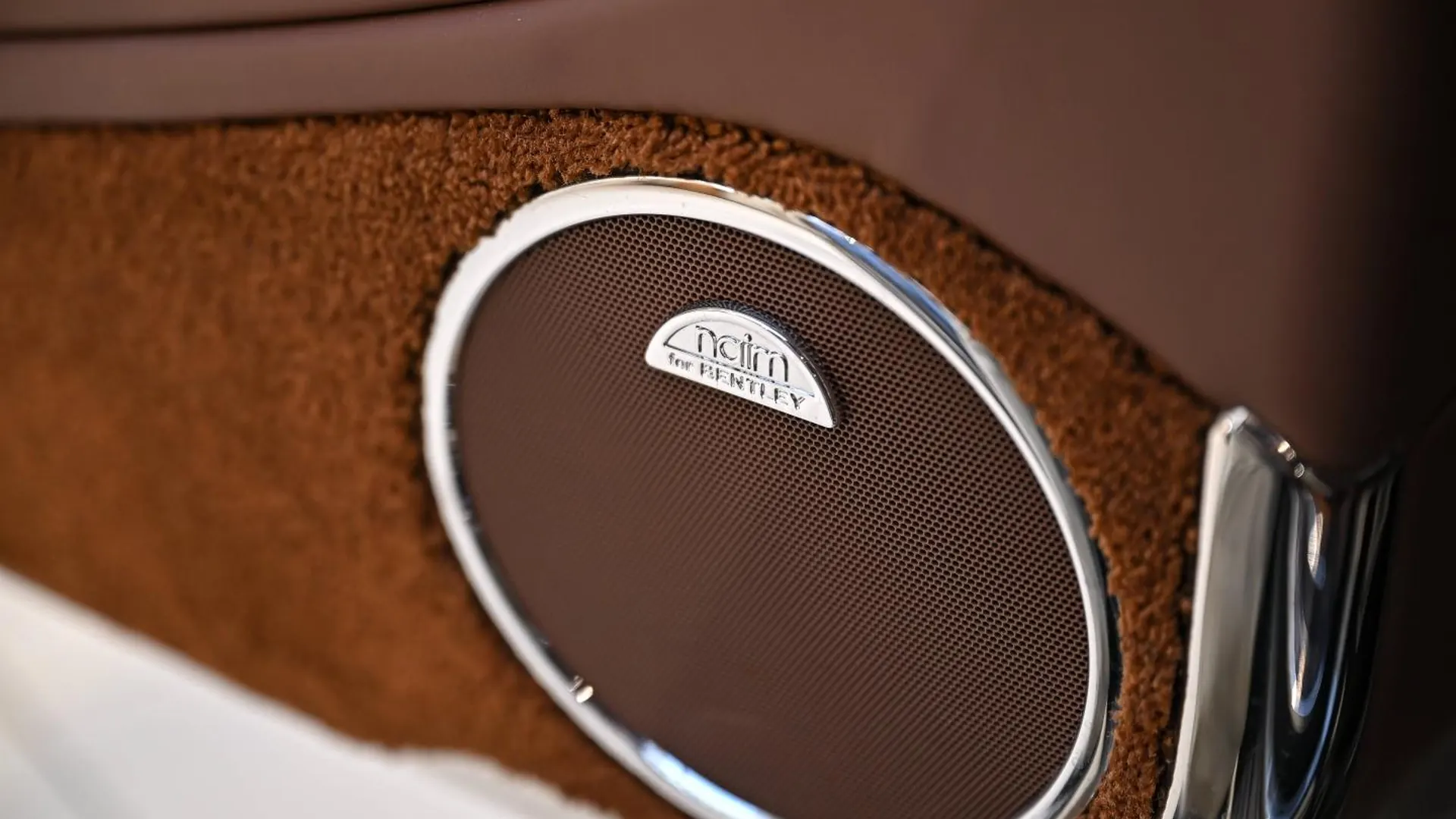 Bentley Mulsanne — photo 25