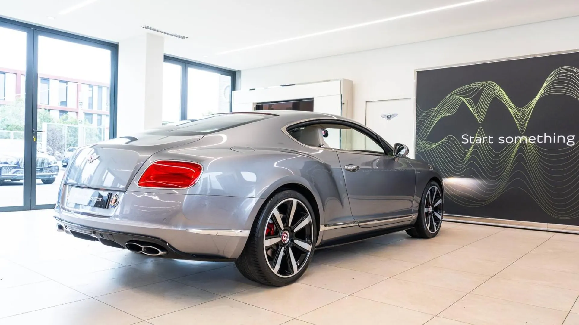 Bentley Continental — photo 2