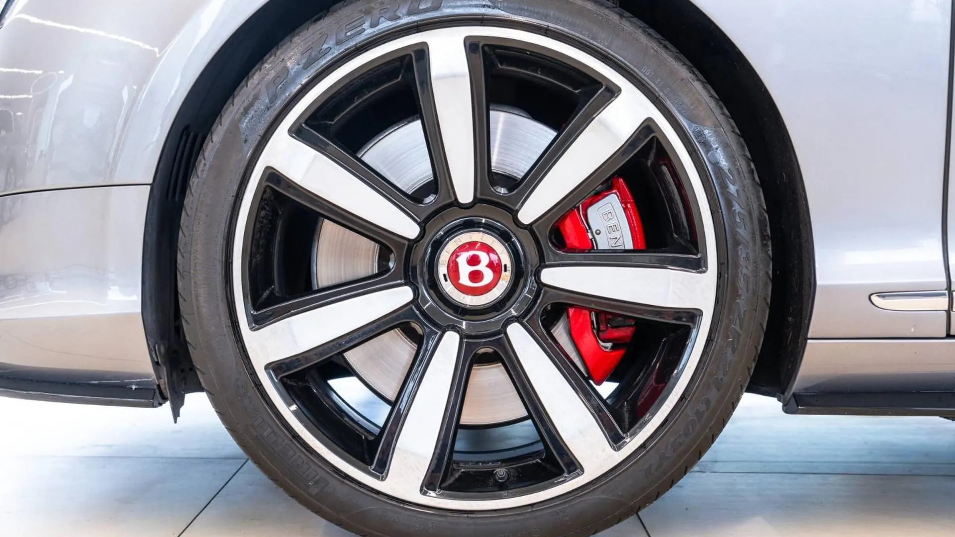 Bentley Continental — photo 11