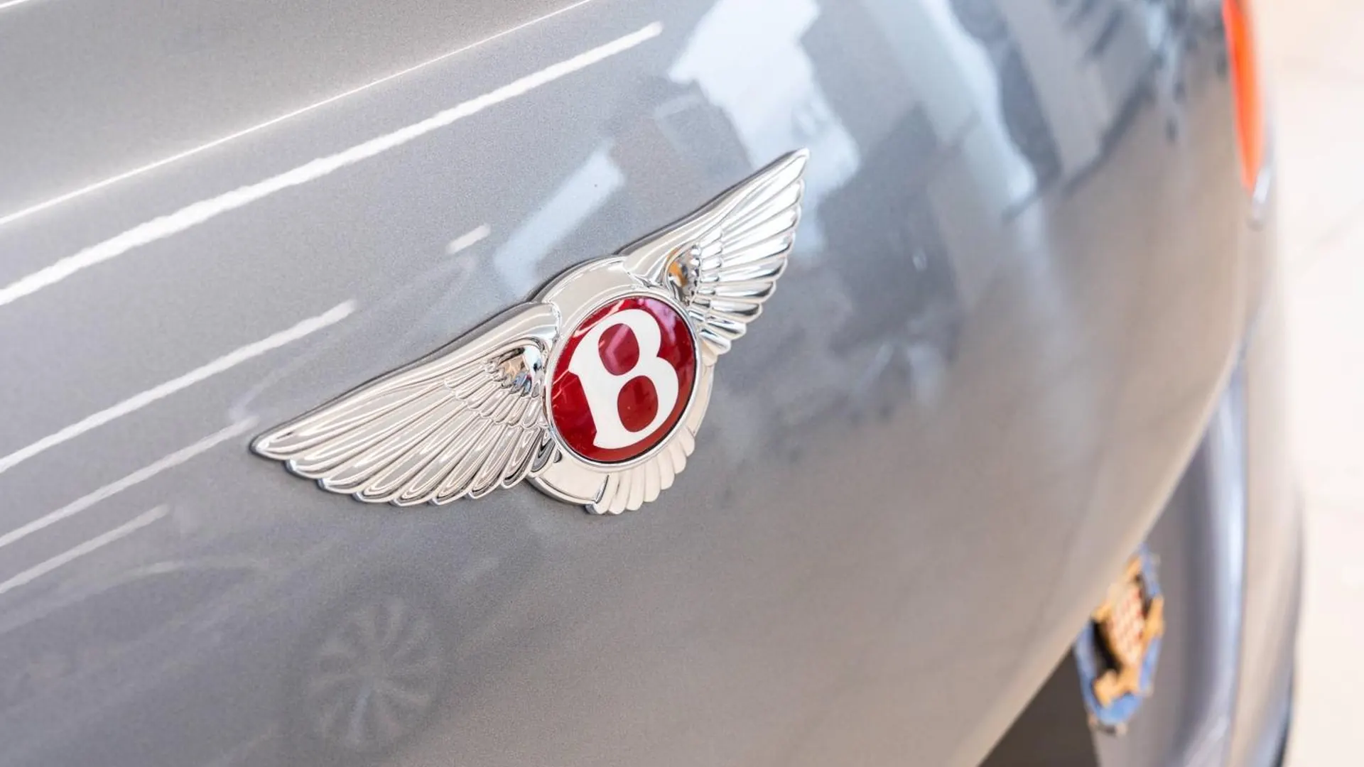 Bentley Continental — photo 33