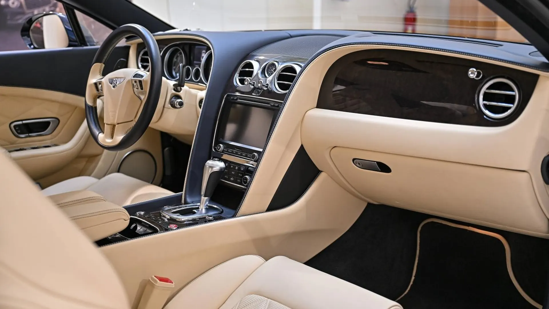 Bentley Continental — photo 12