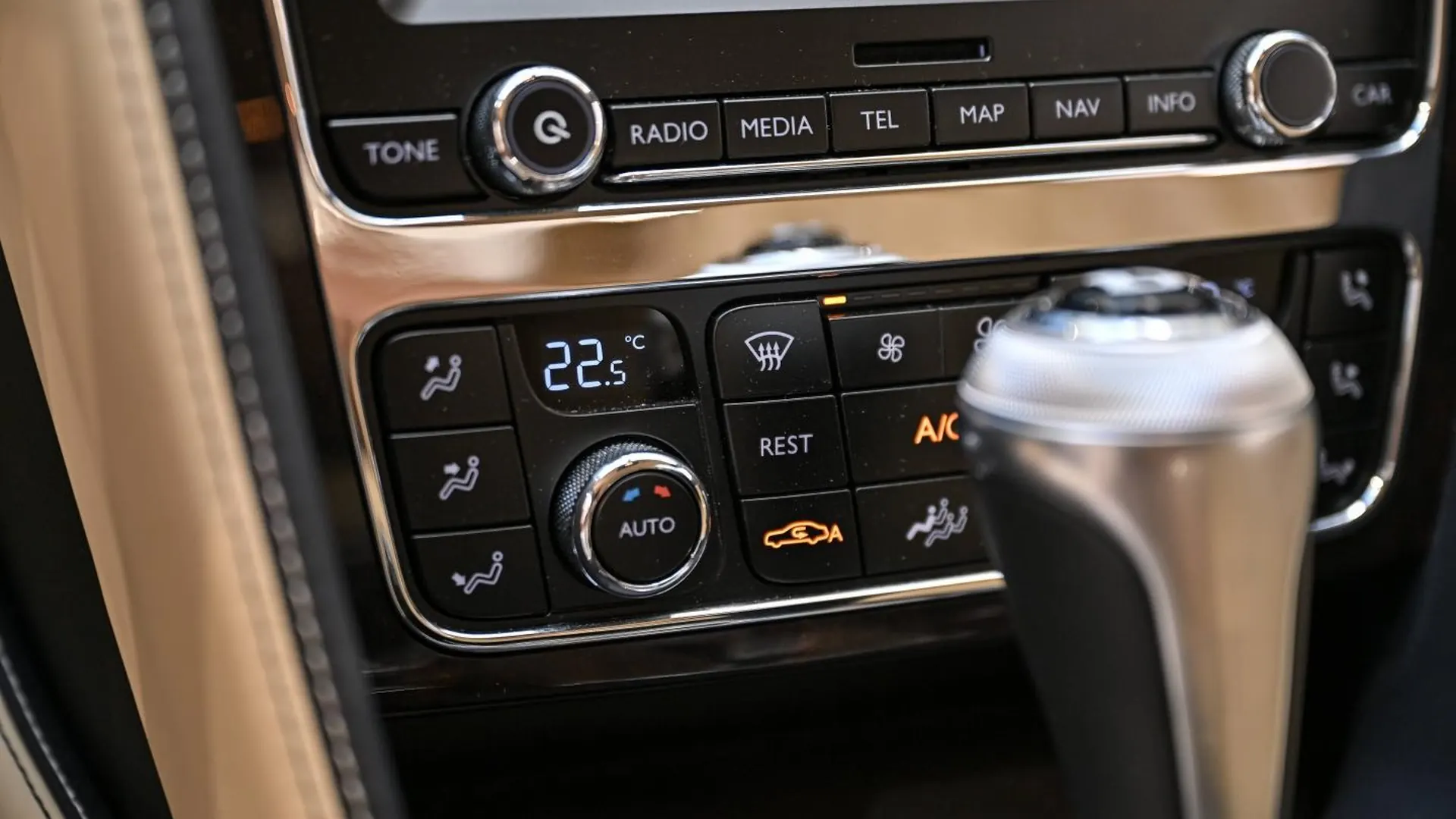 Bentley Continental — photo 25