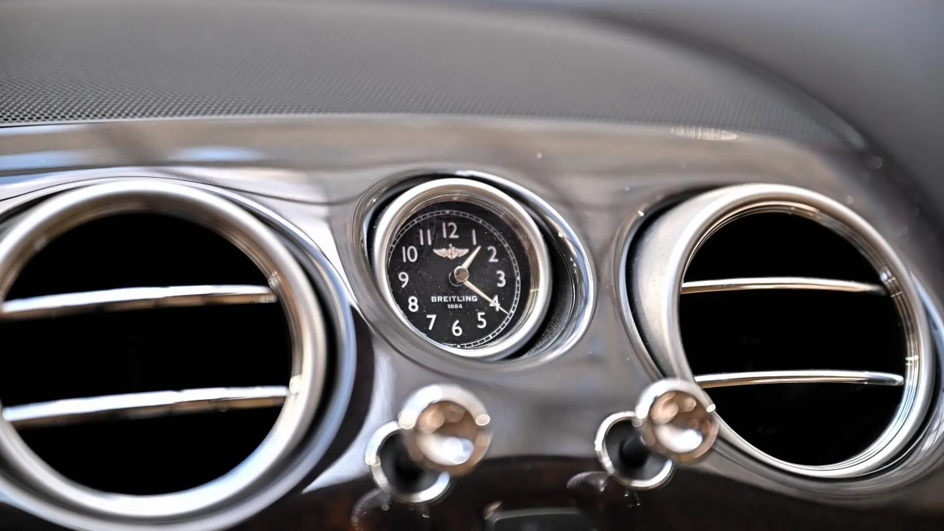 Bentley Continental — photo 23