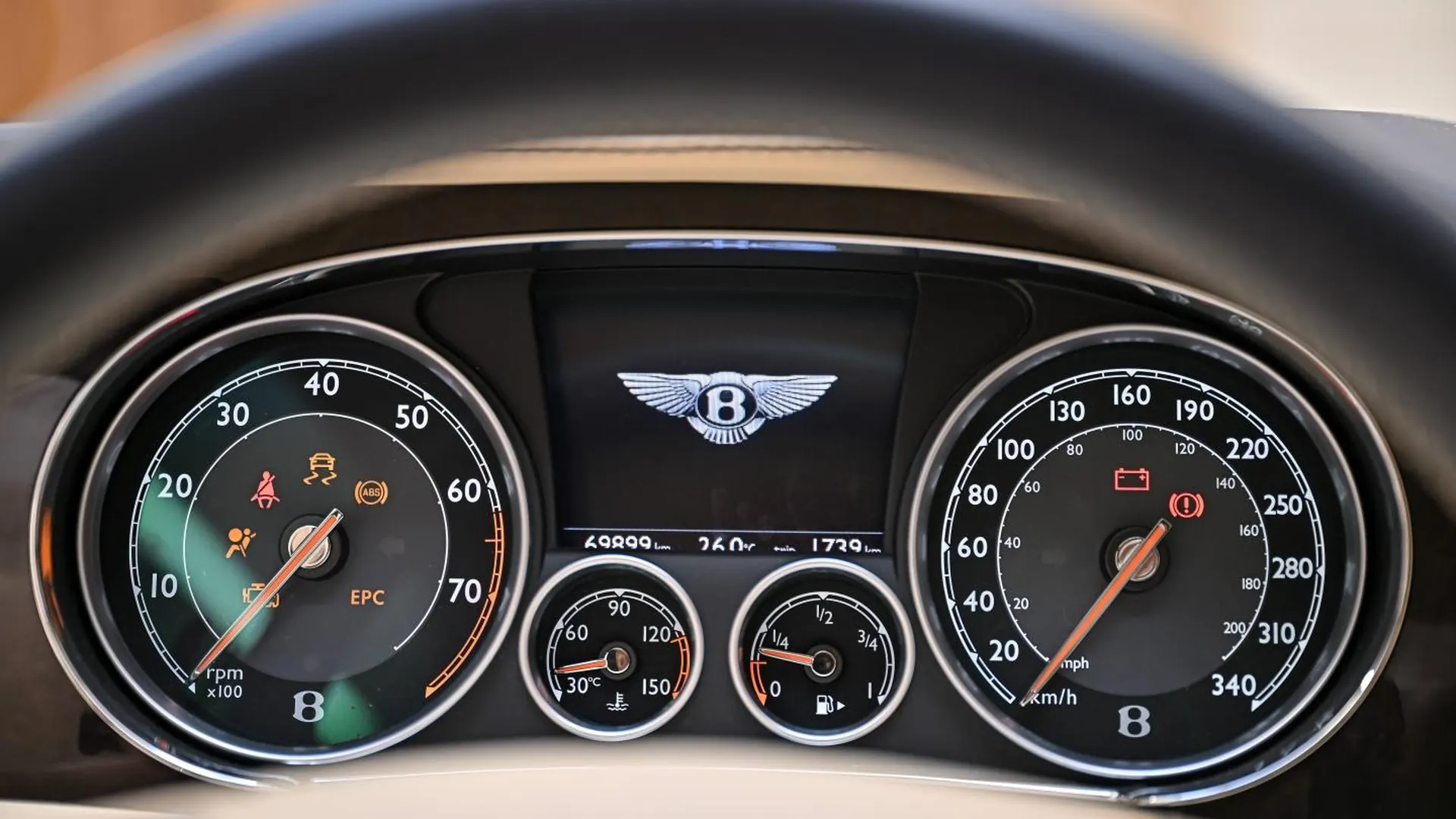 Bentley Continental — photo 22