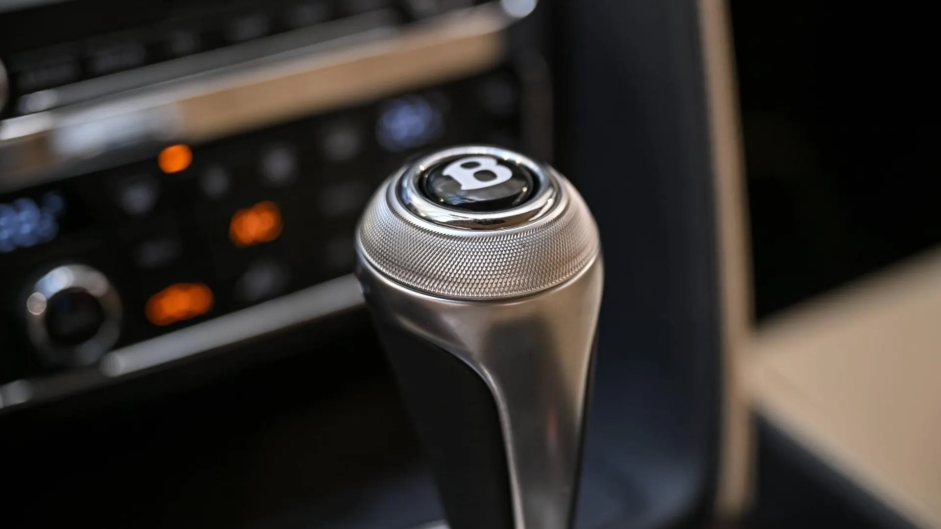 Bentley Continental — photo 30