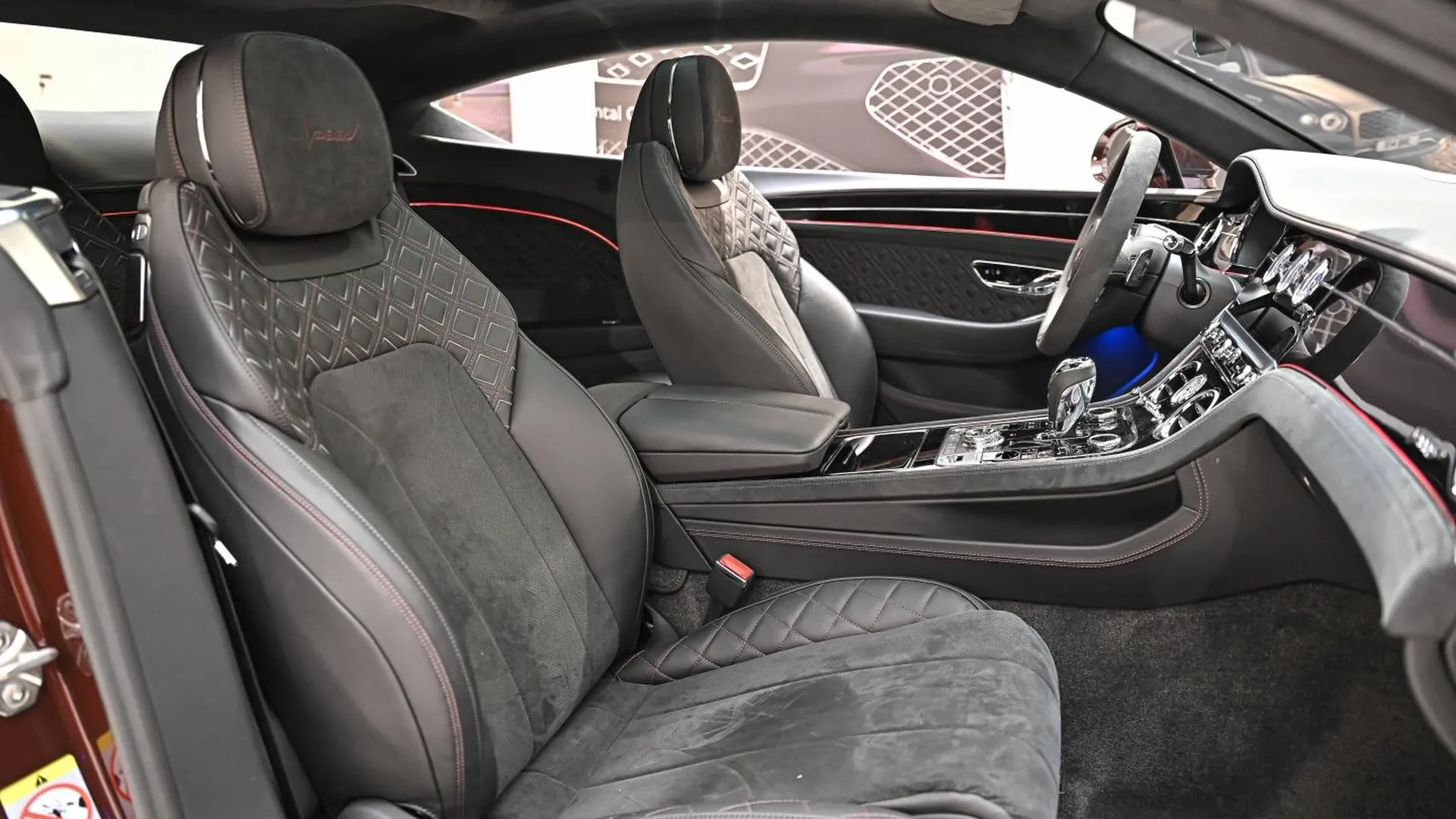 Bentley Continental — photo 18