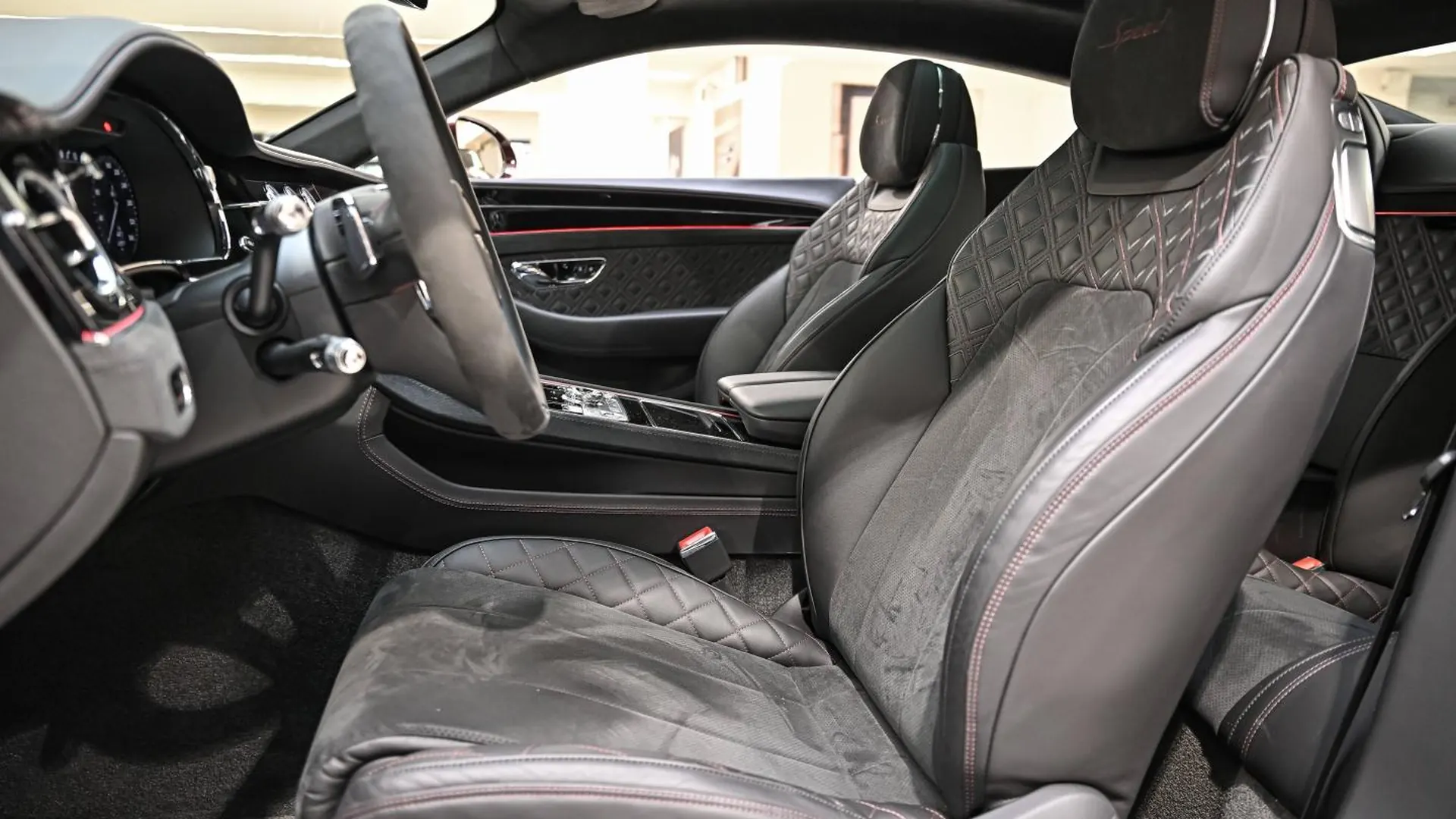 Bentley Continental — photo 23