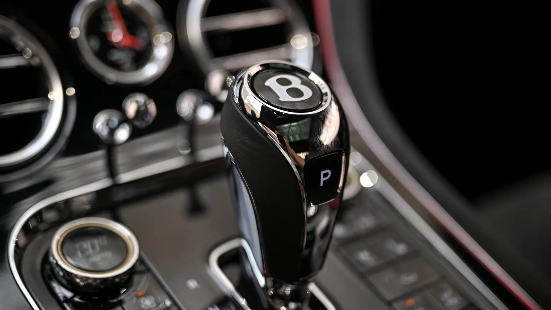 Bentley Continental — photo 30