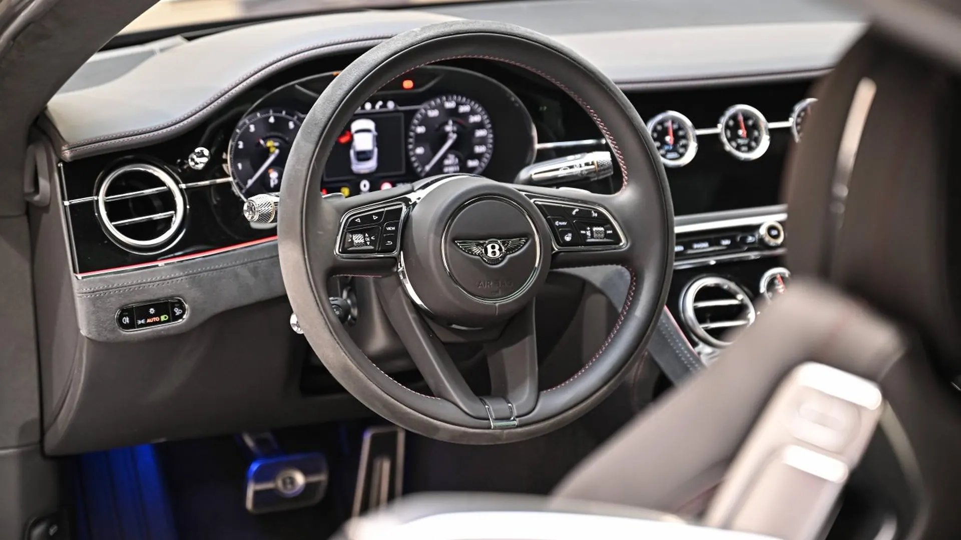 Bentley Continental — photo 13