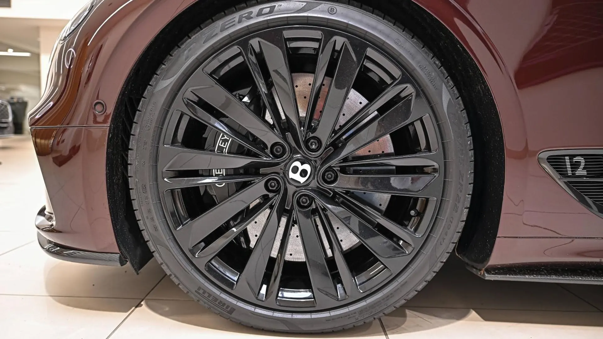 Bentley Continental — photo 9
