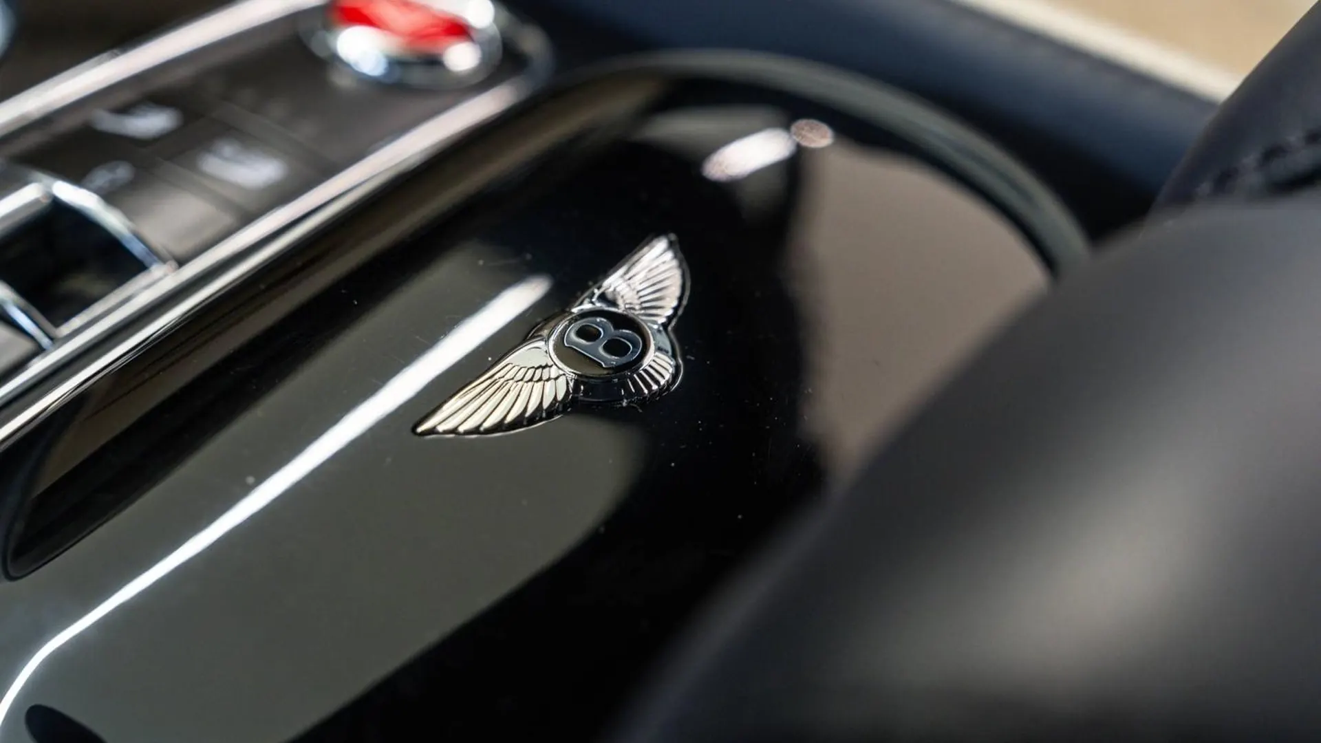 Bentley Continental — photo 32