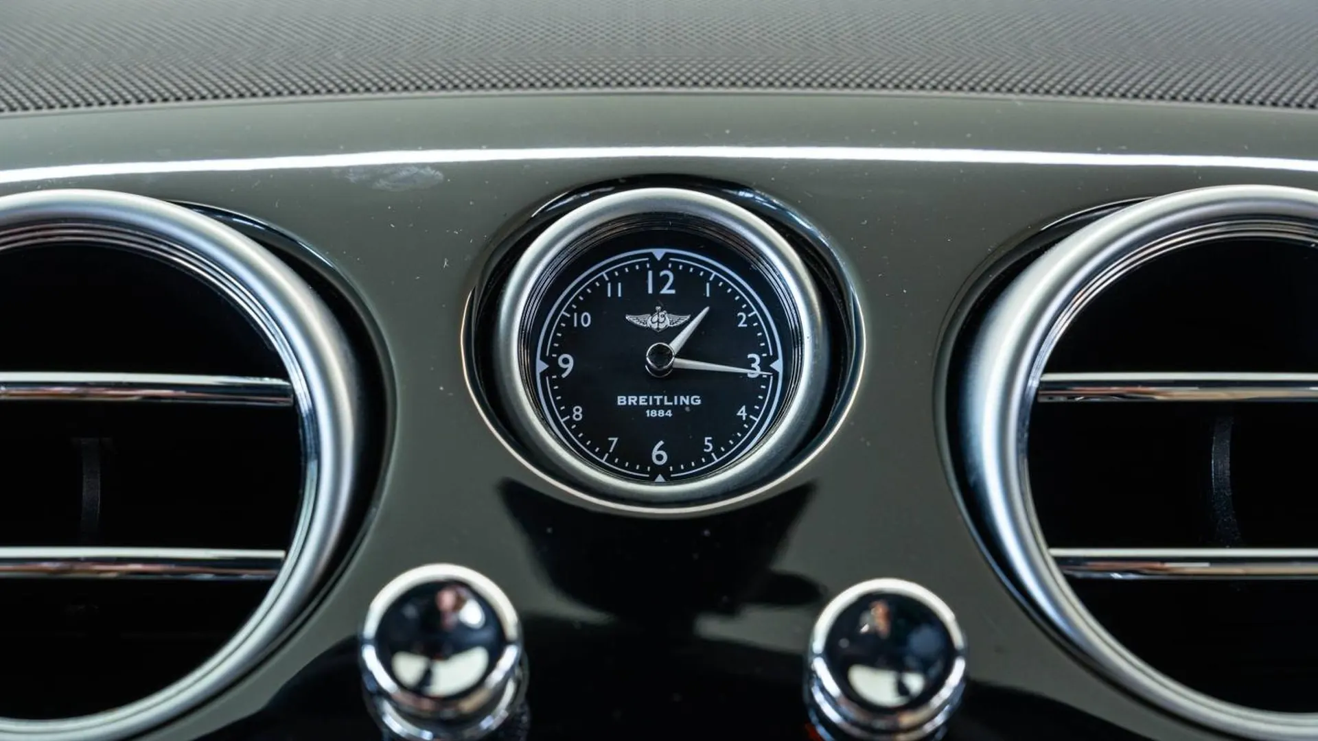 Bentley Continental — photo 31