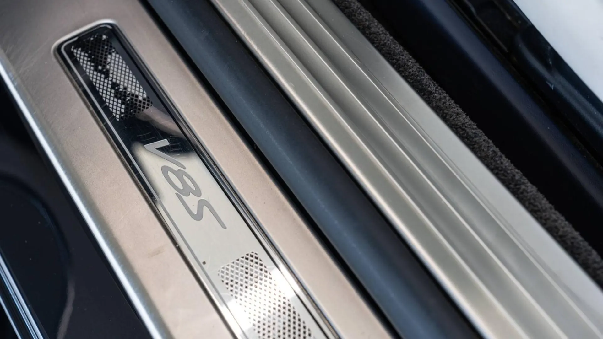 Bentley Continental — photo 21
