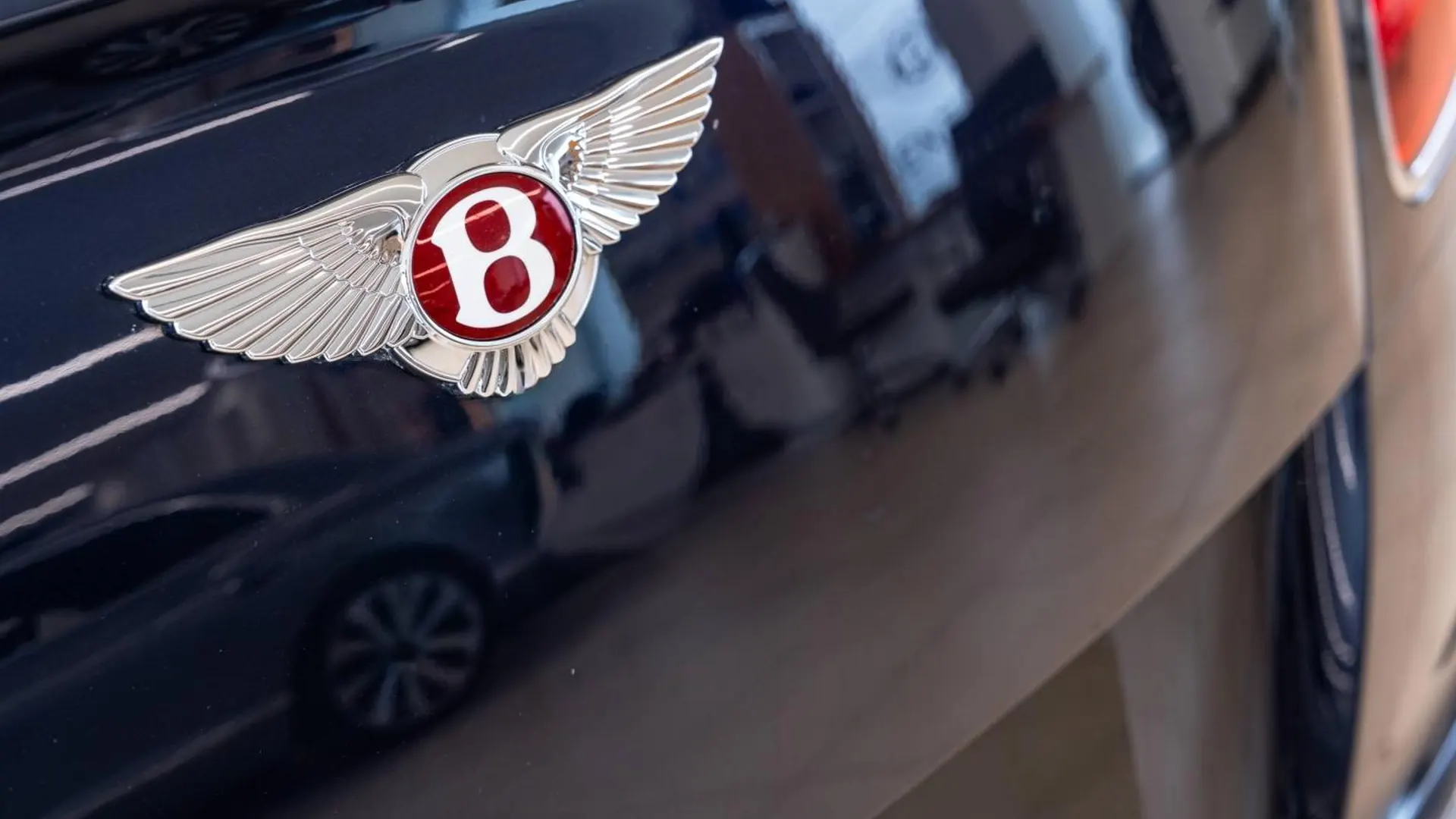 Bentley Continental — photo 6
