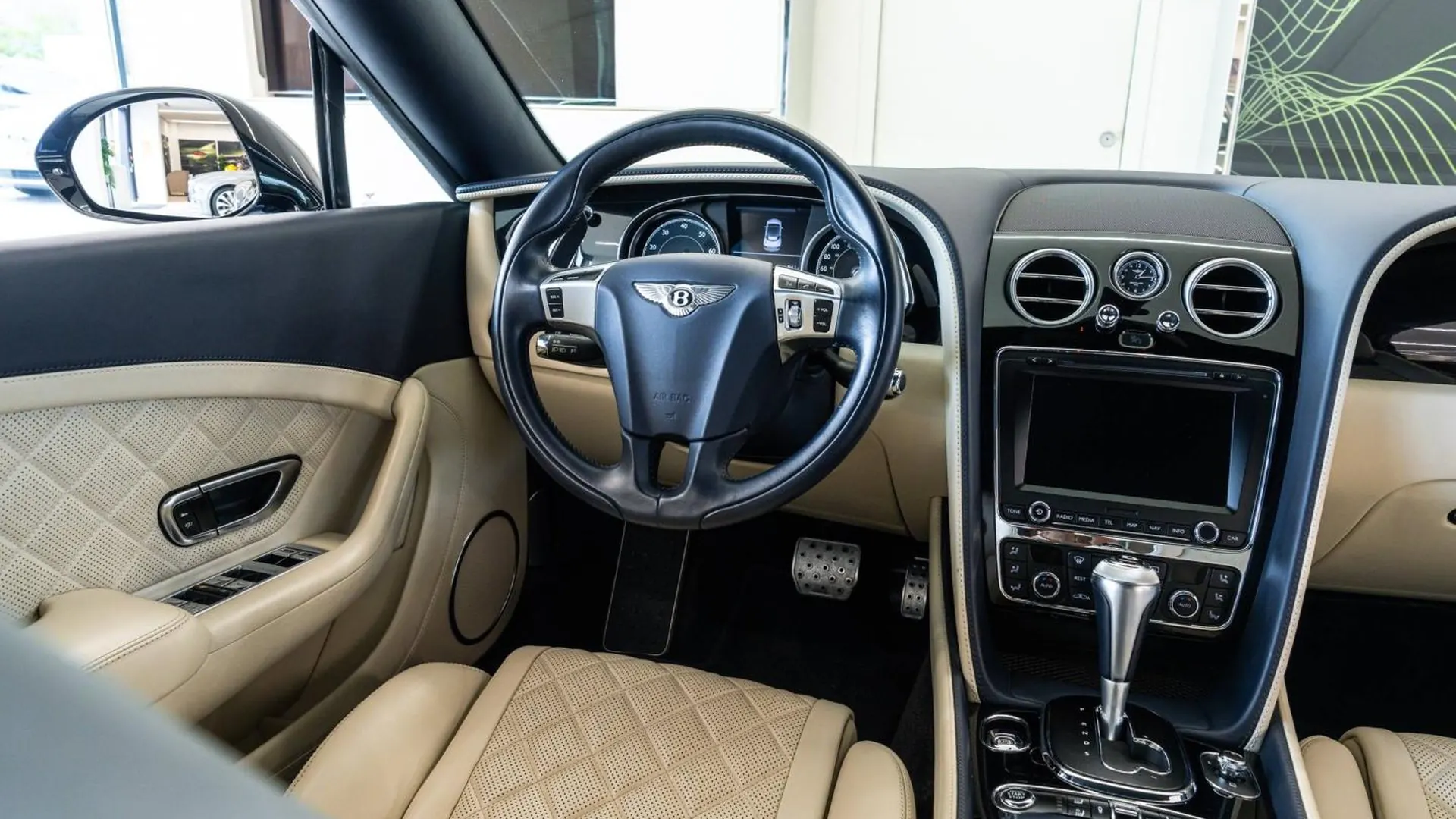 Bentley Continental — photo 17
