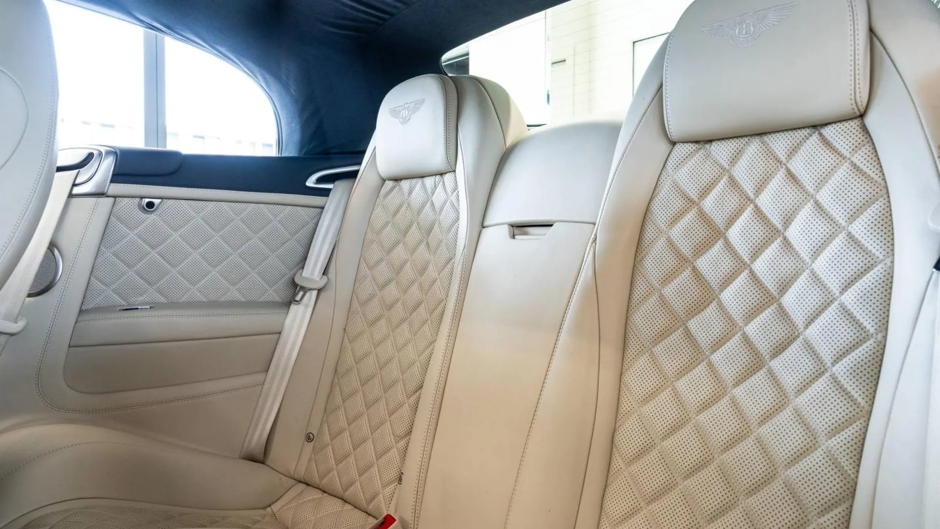 Bentley Continental — photo 36