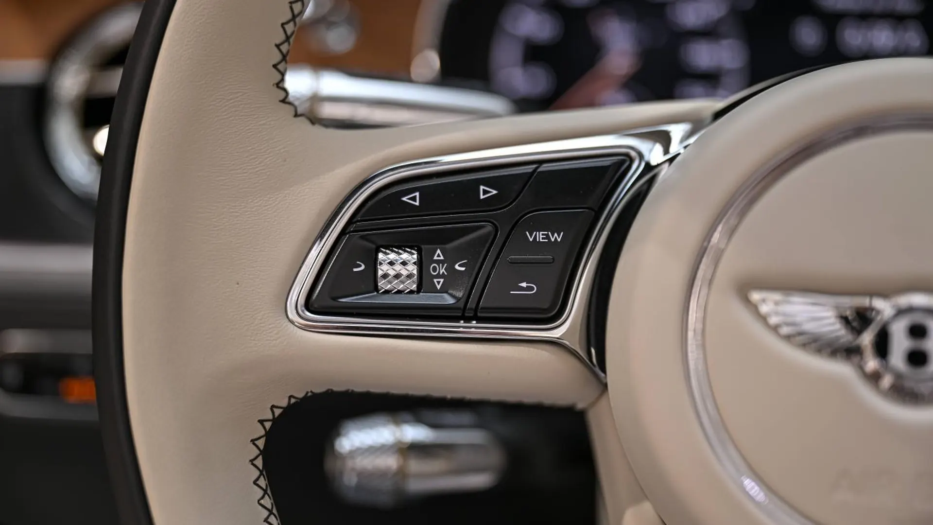 Bentley Continental — photo 24