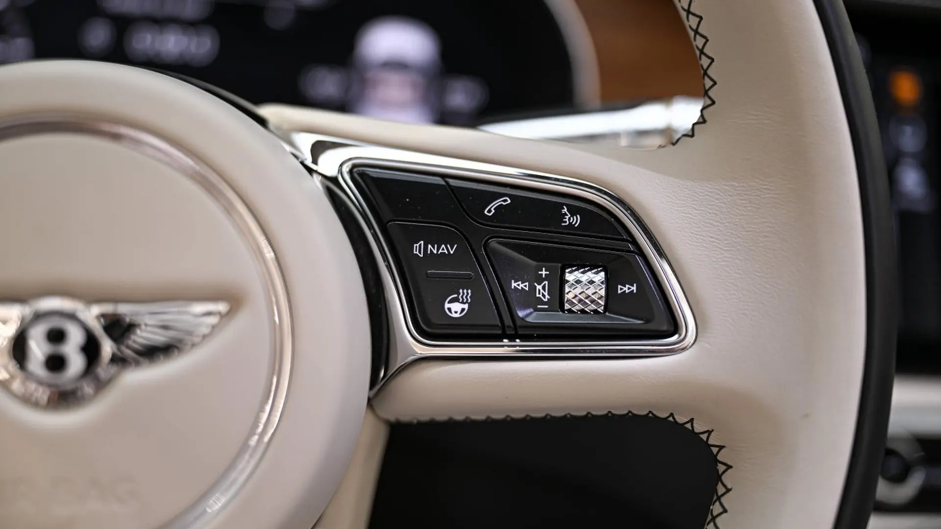 Bentley Continental — photo 25