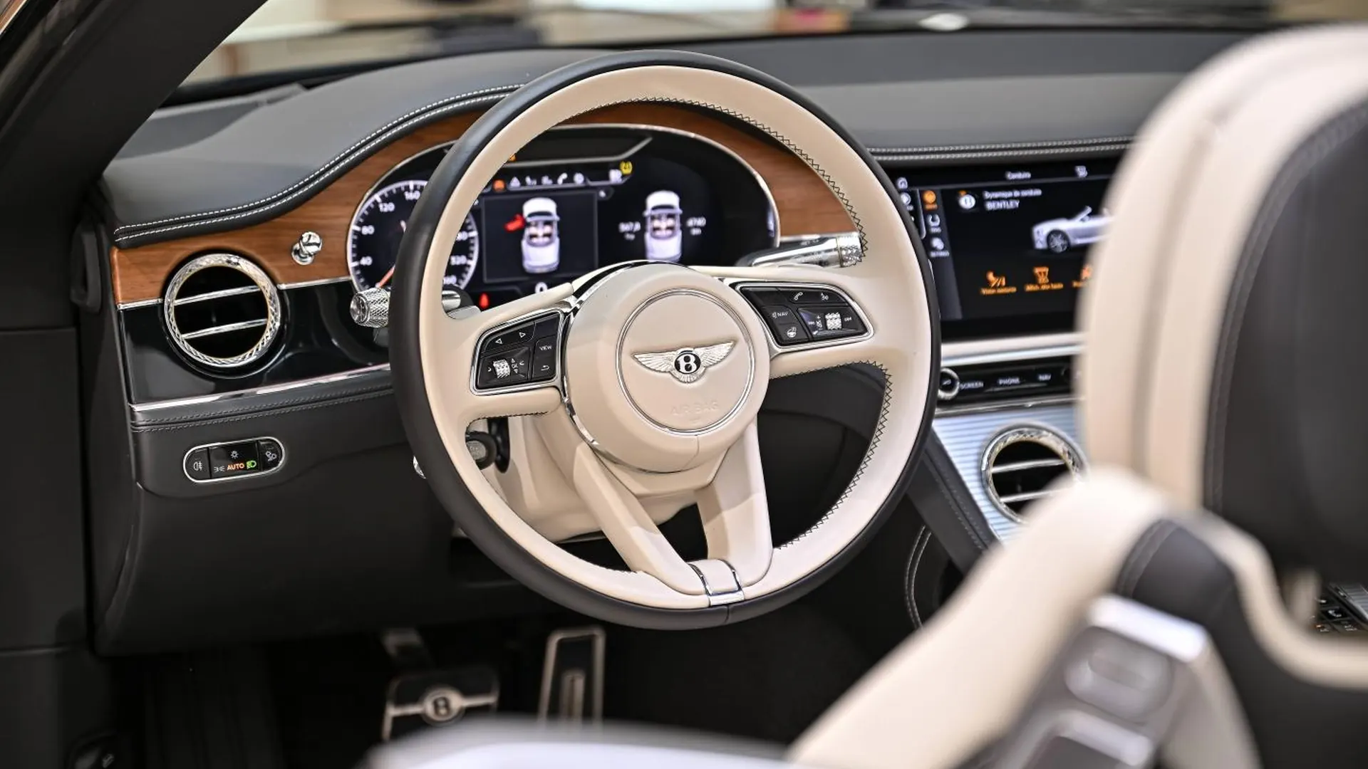 Bentley Continental — photo 17