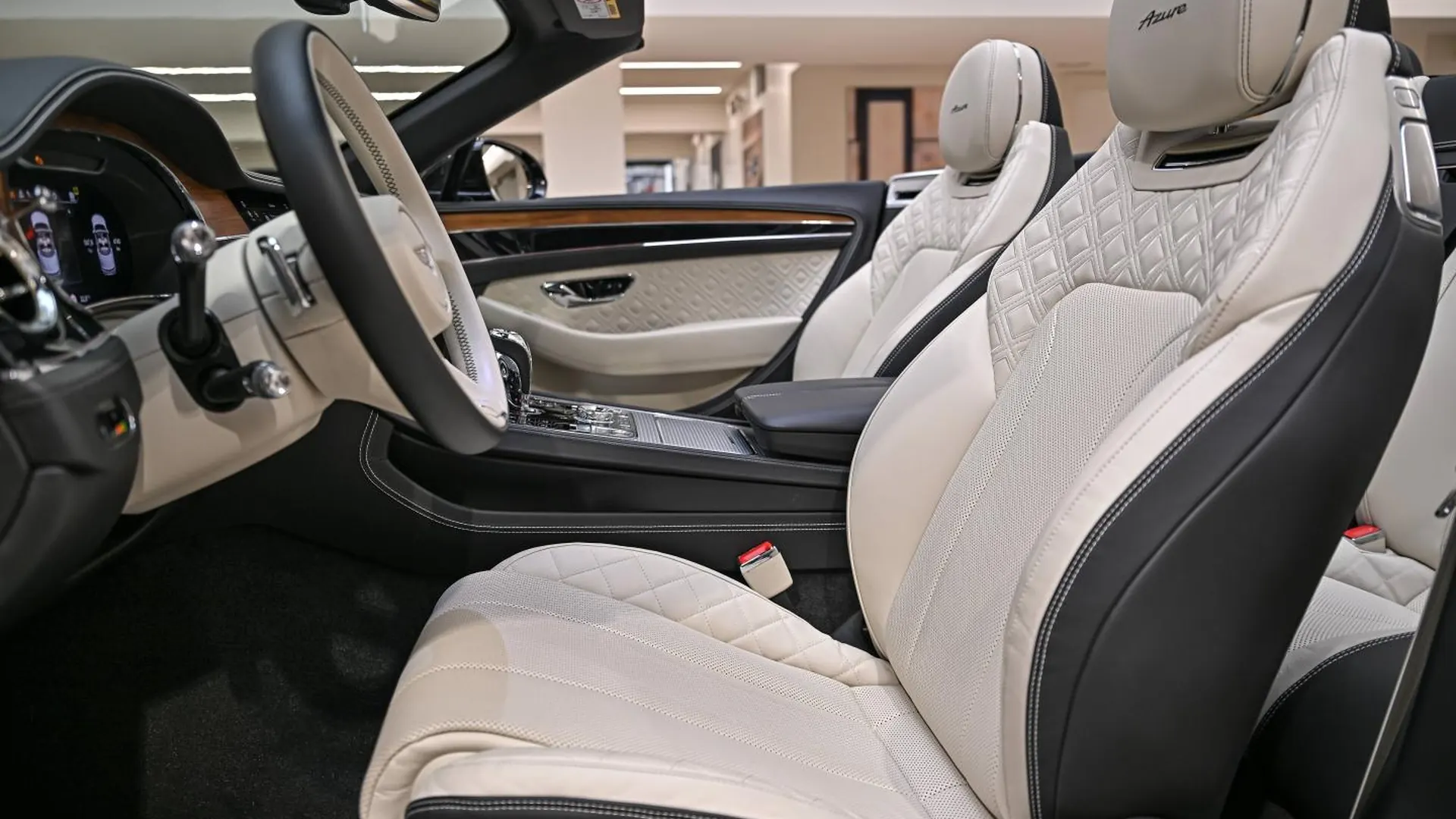 Bentley Continental — photo 19
