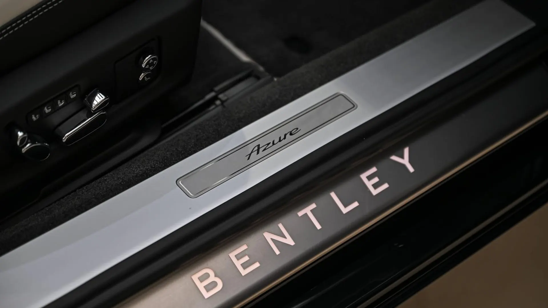 Bentley Continental — photo 27