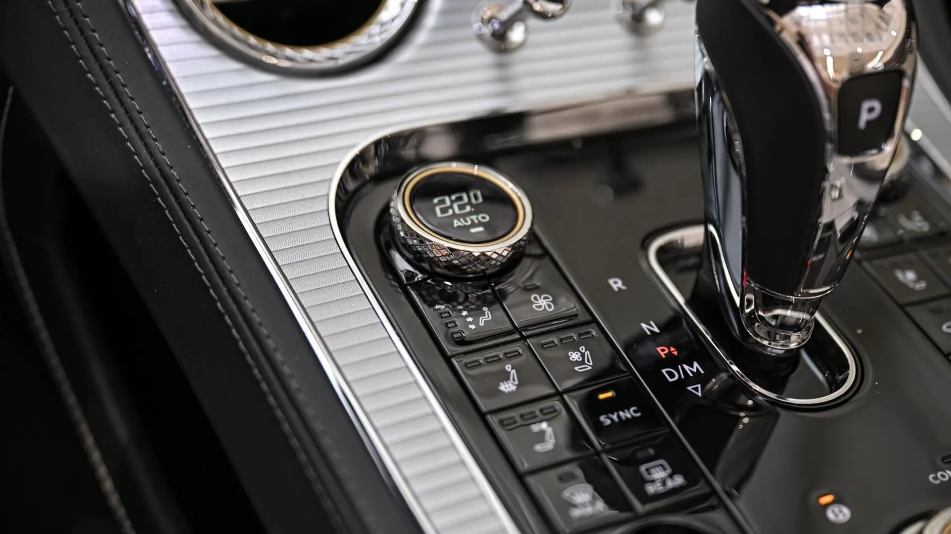 Bentley Continental — photo 32