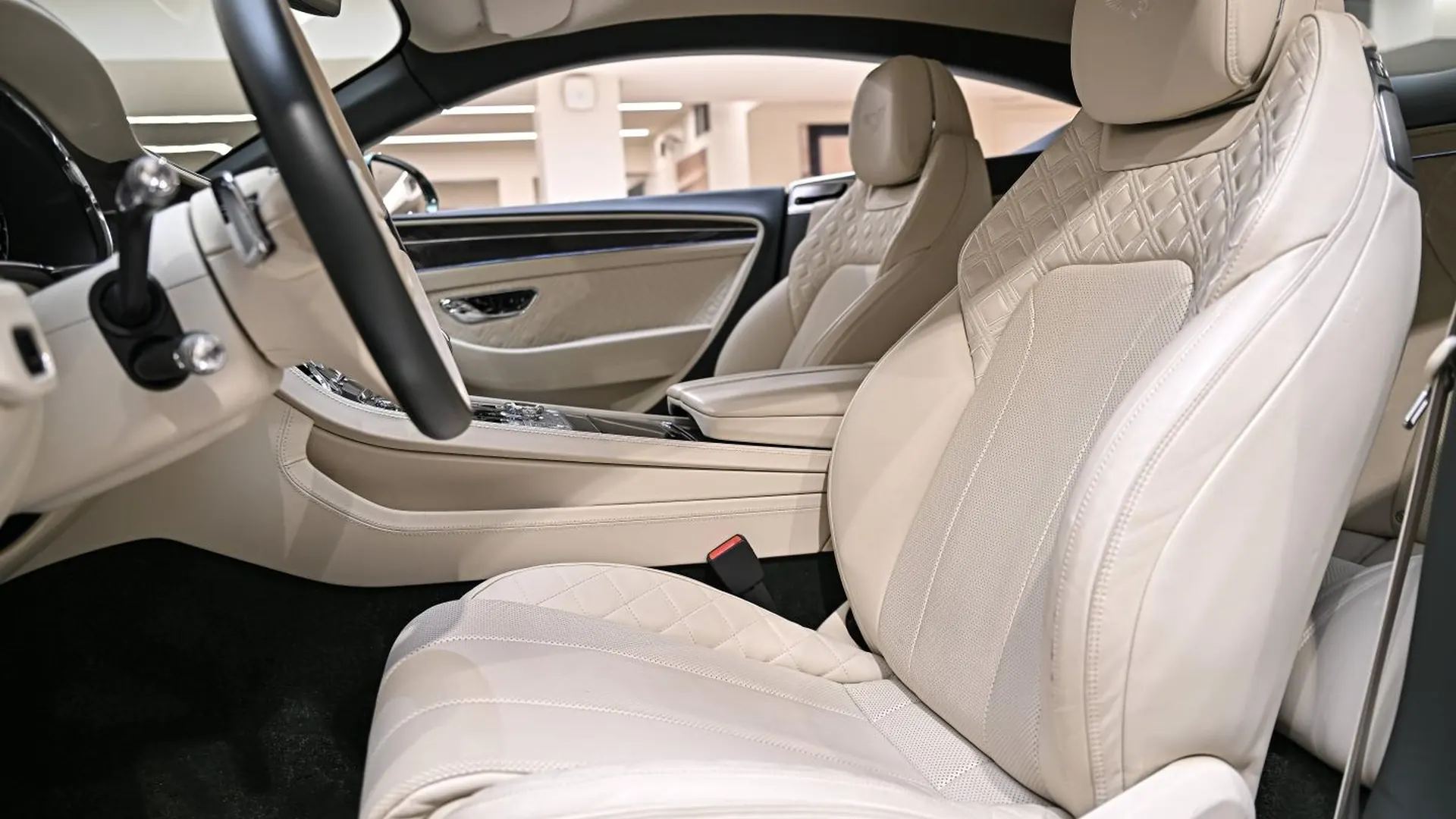 Bentley Continental — photo 20