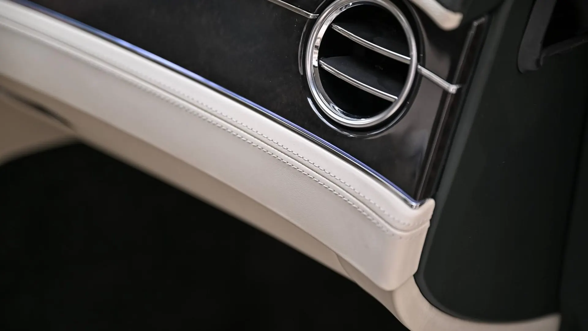 Bentley Continental — photo 37